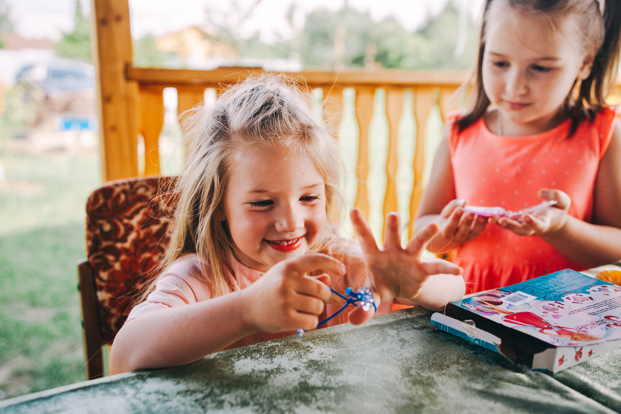Ульяше 5 лет. Дачный деньрожденский день. Семейный фотограф, фотограф родов, репортажей фотограф в Санкт-Петербу