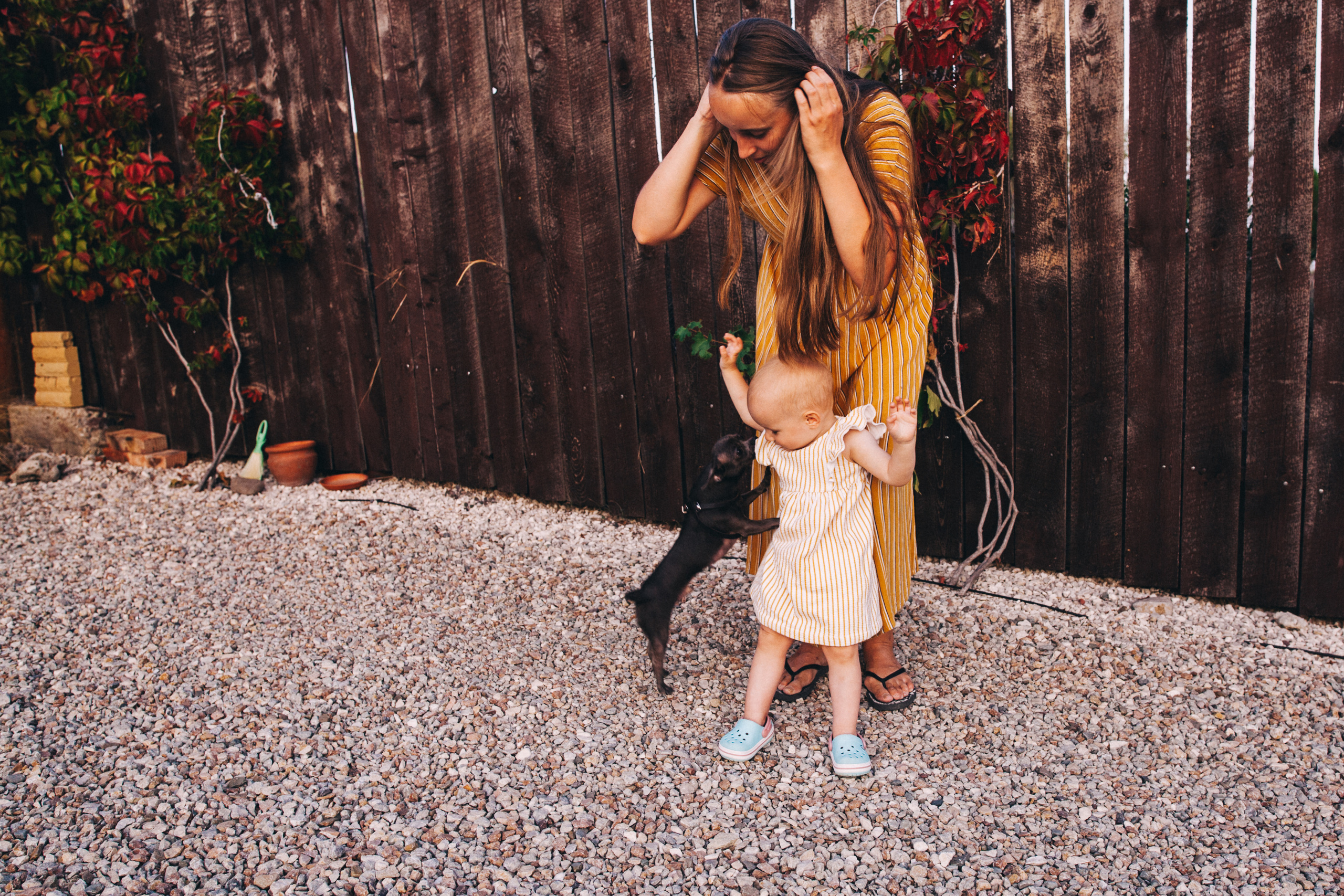 Маша и Соня. Отпуск в Крыму. Семейный фотограф, фотограф родов, репортажей фотограф в Санкт-Петербу