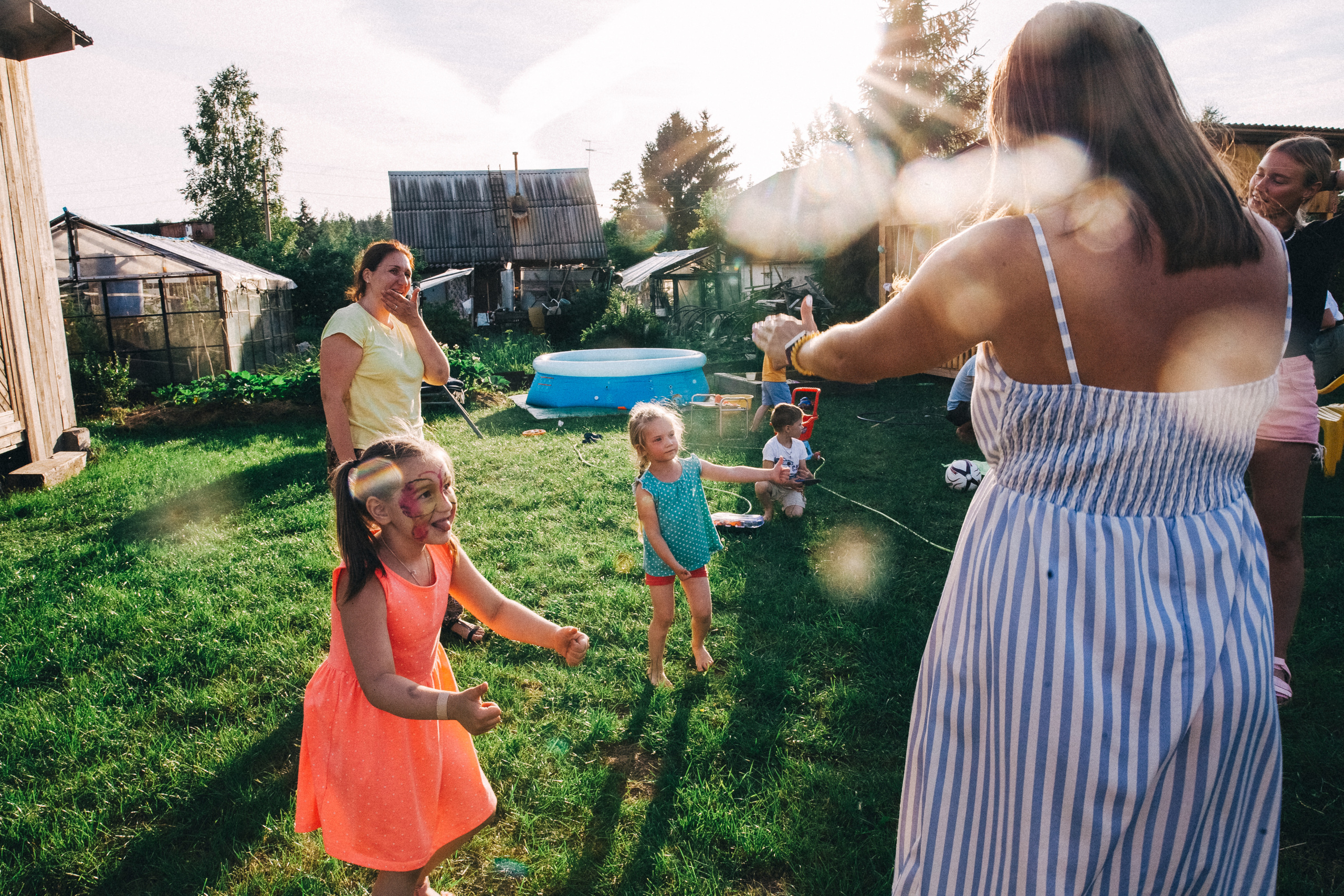 Ульяше 5 лет. Дачный деньрожденский день. Семейный фотограф, фотограф родов, репортажей фотограф в Санкт-Петербу