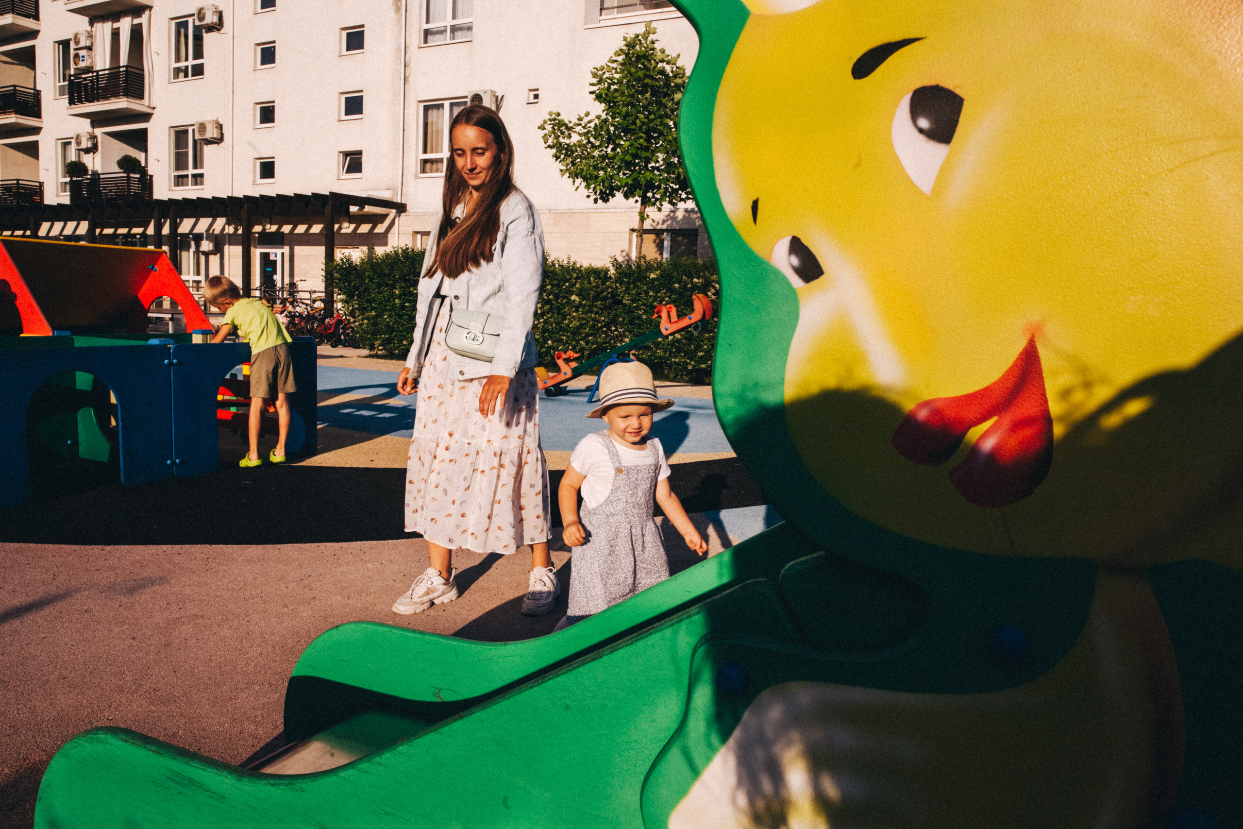 Вася, Маша, Соня. Отпуск в Адлере. Семейный фотограф, фотограф родов, репортажей фотограф в Санкт-Петербу