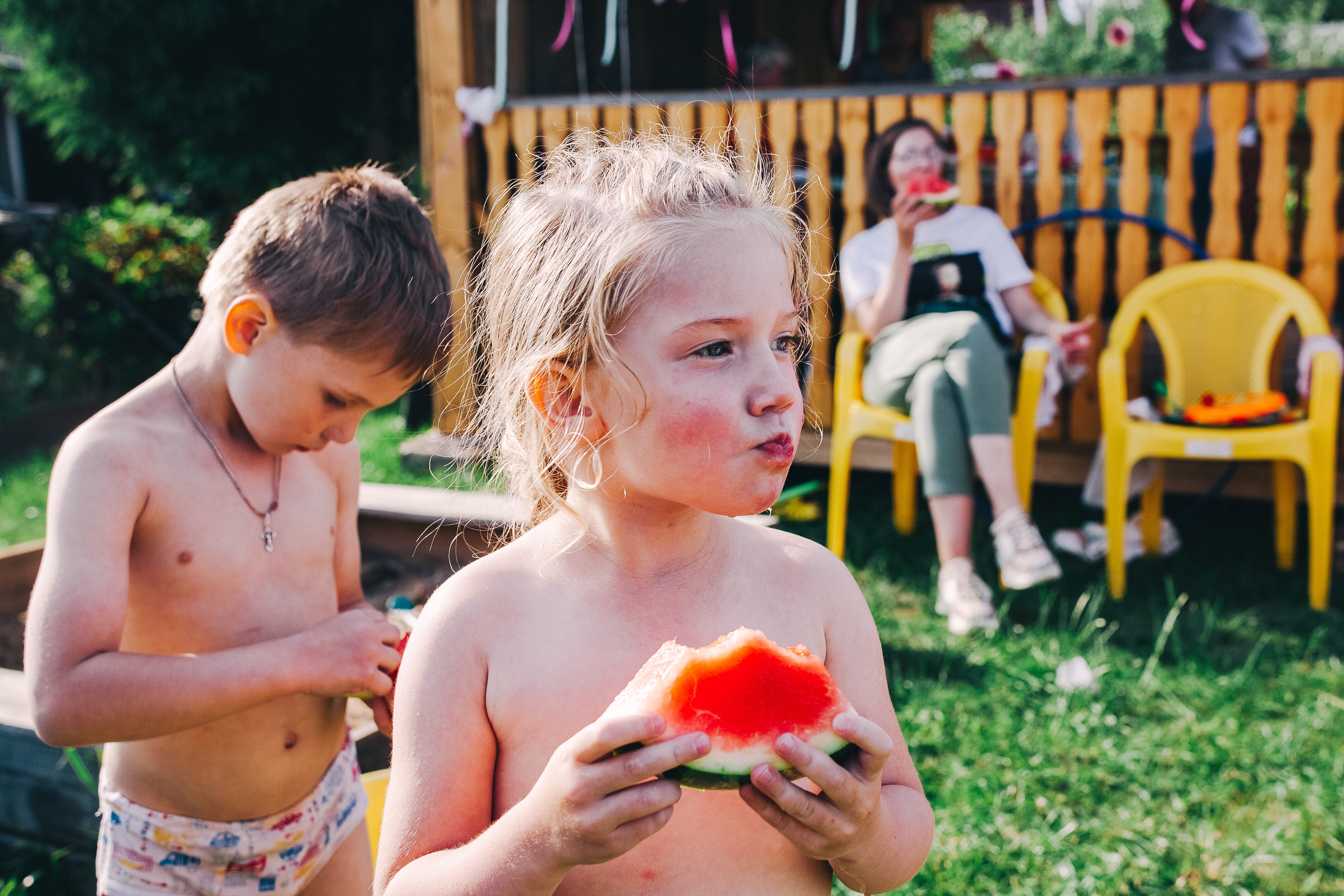 Ульяше 5 лет. Дачный деньрожденский день. Семейный фотограф, фотограф родов, репортажей фотограф в Санкт-Петербу