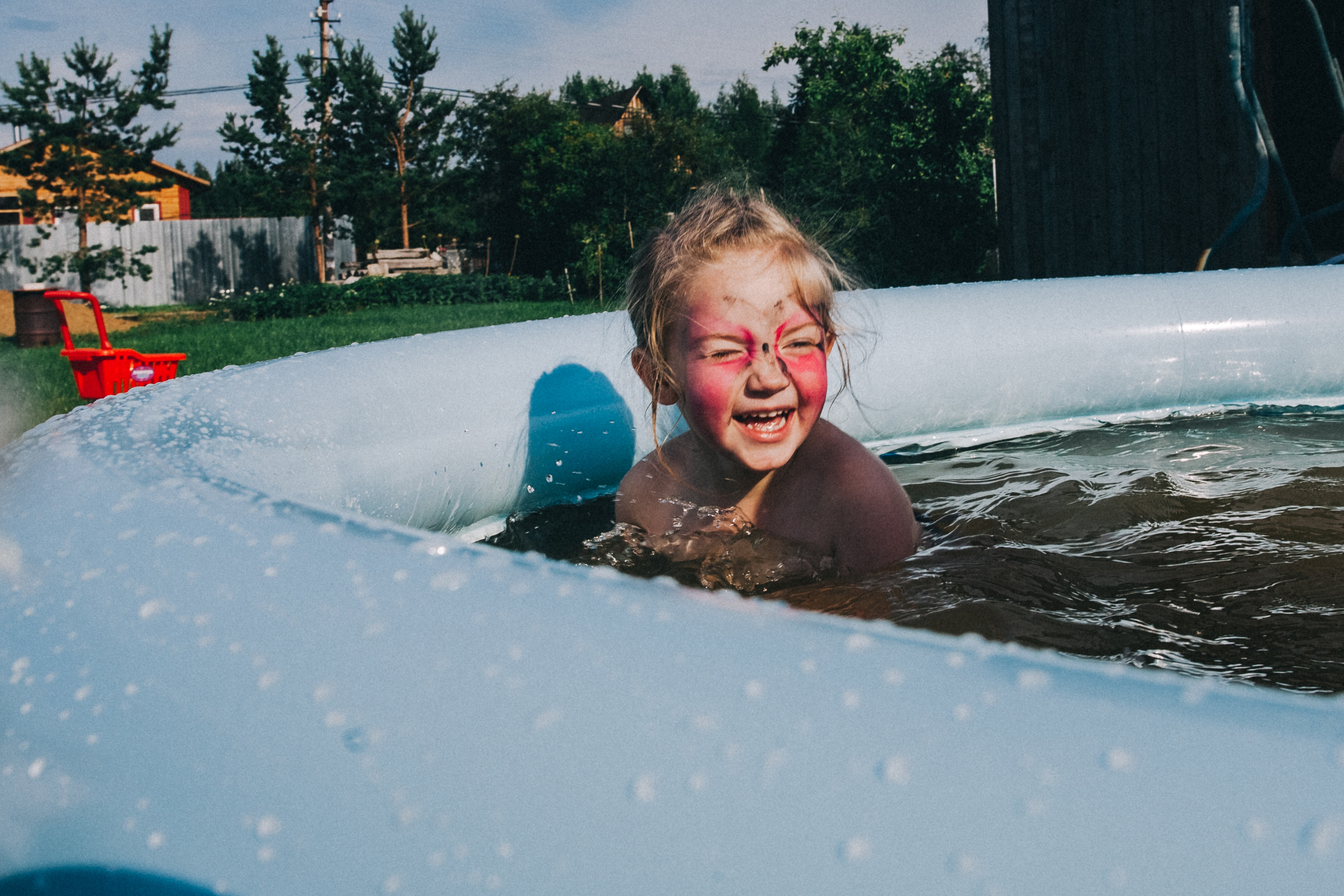 Ульяше 5 лет. Дачный деньрожденский день. Семейный фотограф, фотограф родов, репортажей фотограф в Санкт-Петербу