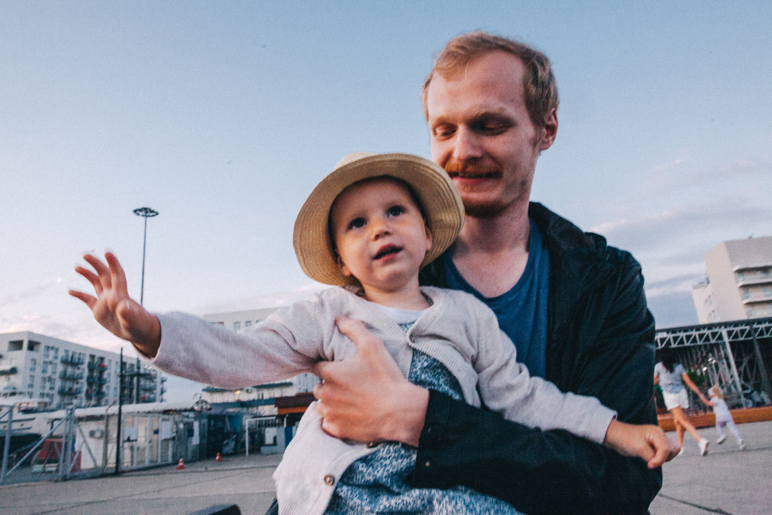 Вася, Маша, Соня. Отпуск в Адлере. Семейный фотограф, фотограф родов, репортажей фотограф в Санкт-Петербу