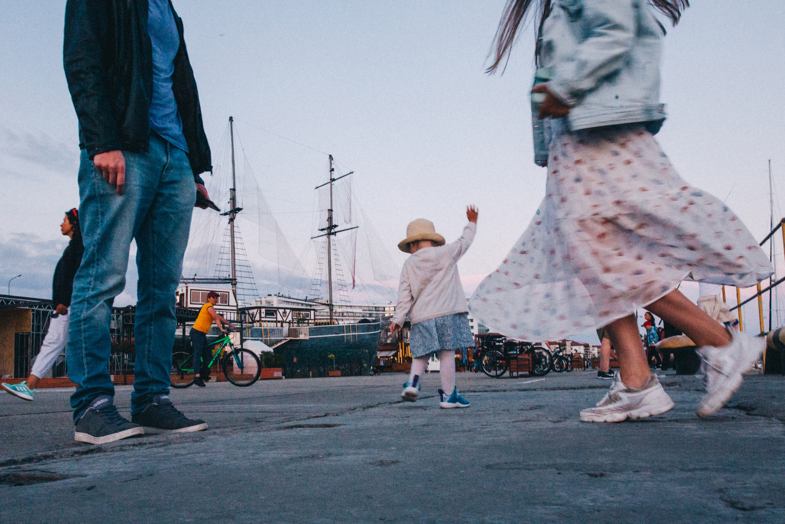 Вася, Маша, Соня. Отпуск в Адлере. Семейный фотограф, фотограф родов, репортажей фотограф в Санкт-Петербу