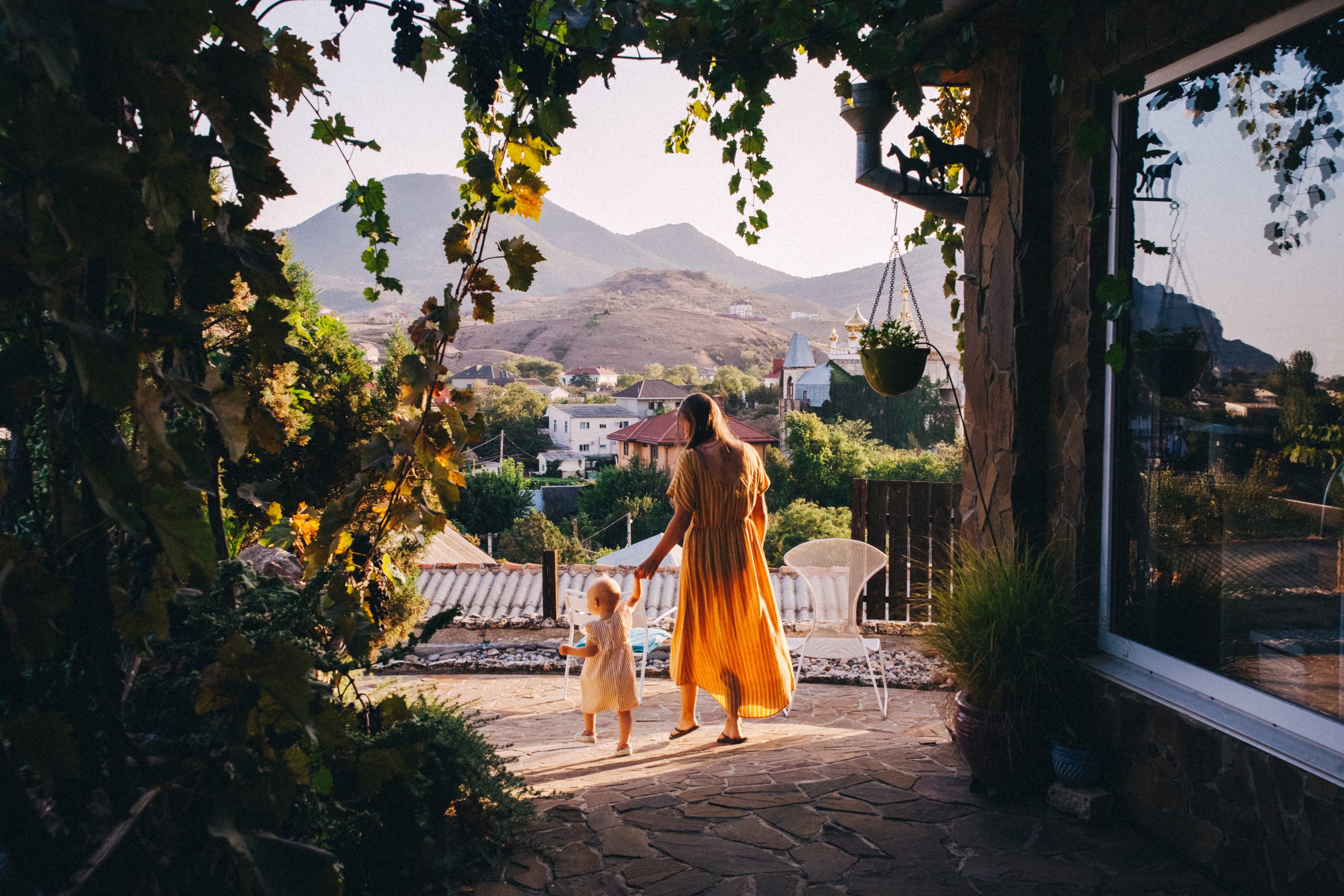 Маша и Соня. Отпуск в Крыму. Семейный фотограф, фотограф родов, репортажей фотограф в Санкт-Петербу