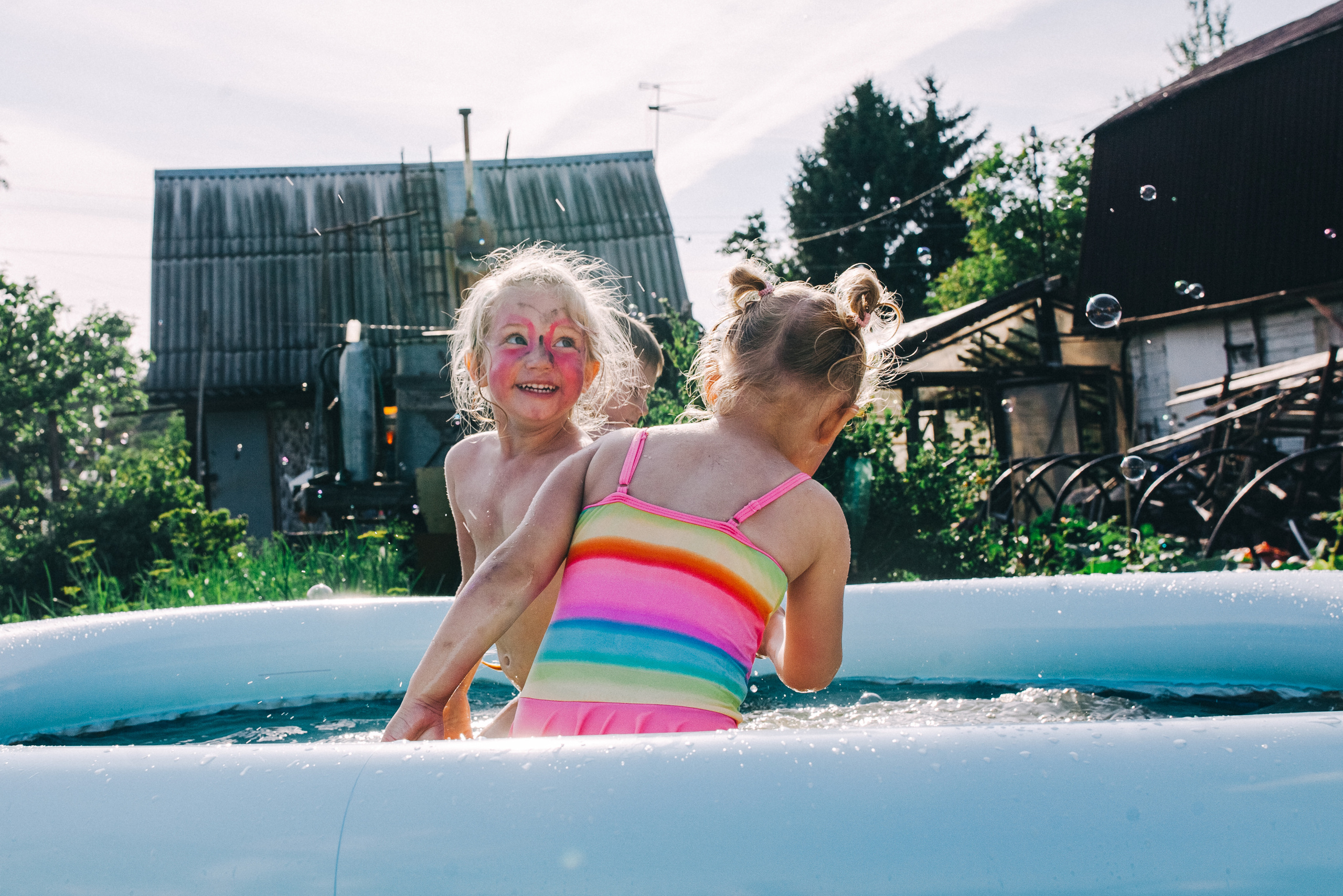 Ульяше 5 лет. Дачный деньрожденский день. Семейный фотограф, фотограф родов, репортажей фотограф в Санкт-Петербу