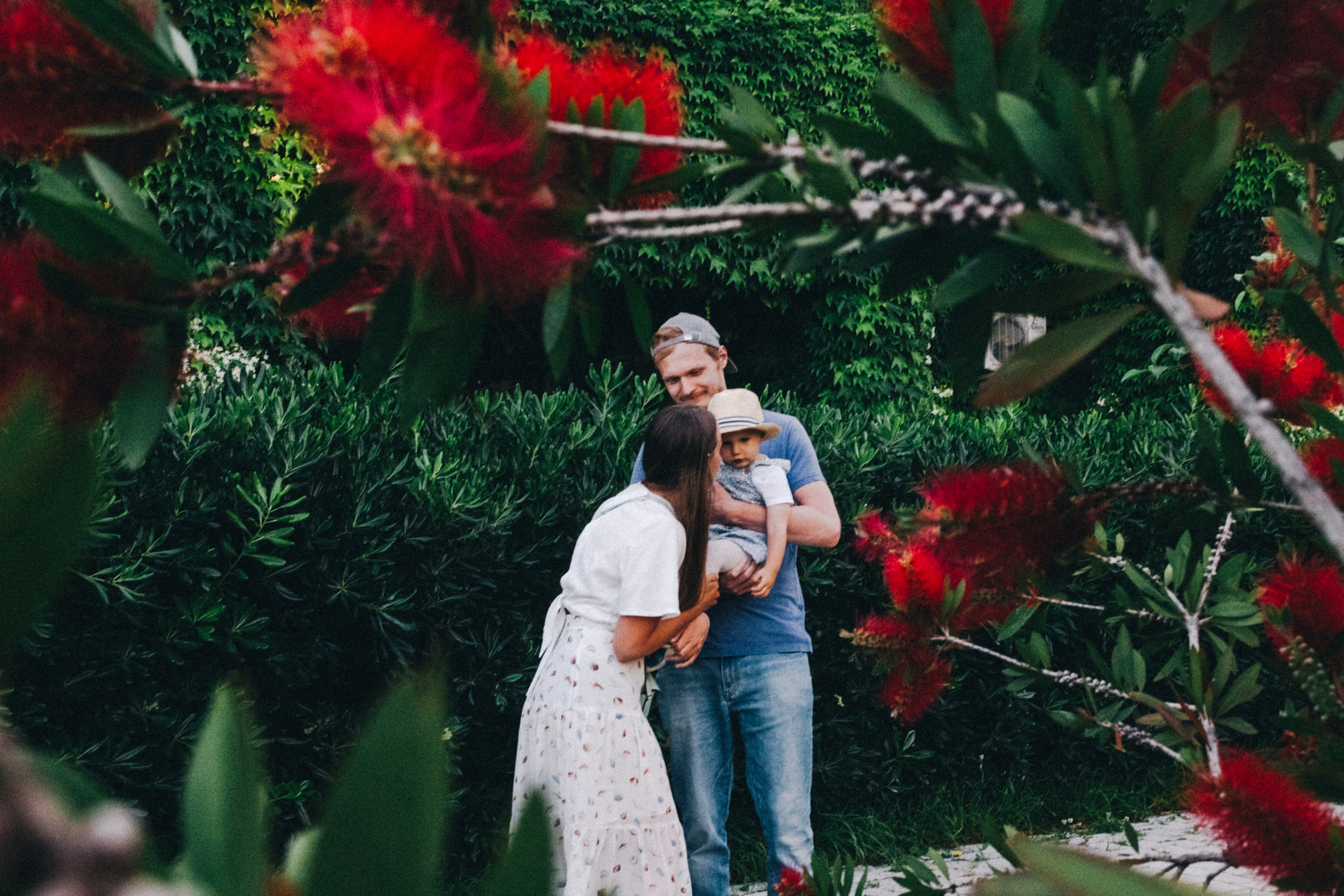Вася, Маша, Соня. Отпуск в Адлере. Семейный фотограф, фотограф родов, репортажей фотограф в Санкт-Петербу