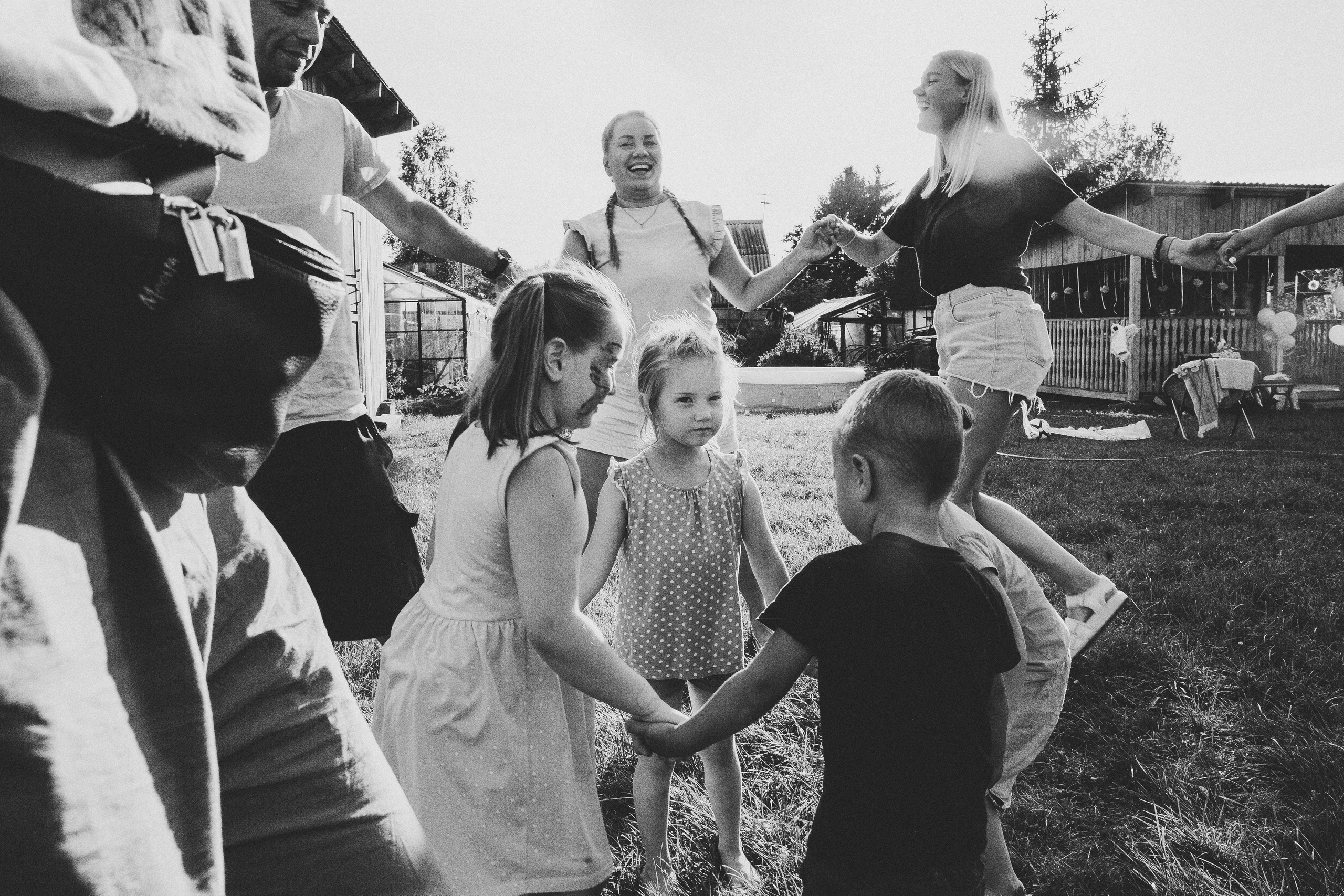 Ульяше 5 лет. Дачный деньрожденский день. Семейный фотограф, фотограф родов, репортажей фотограф в Санкт-Петербу