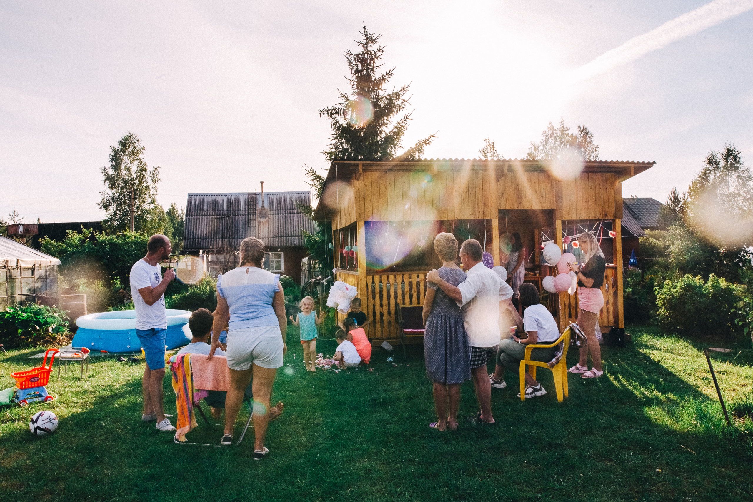 Ульяше 5 лет. Дачный деньрожденский день. Семейный фотограф, фотограф родов, репортажей фотограф в Санкт-Петербу