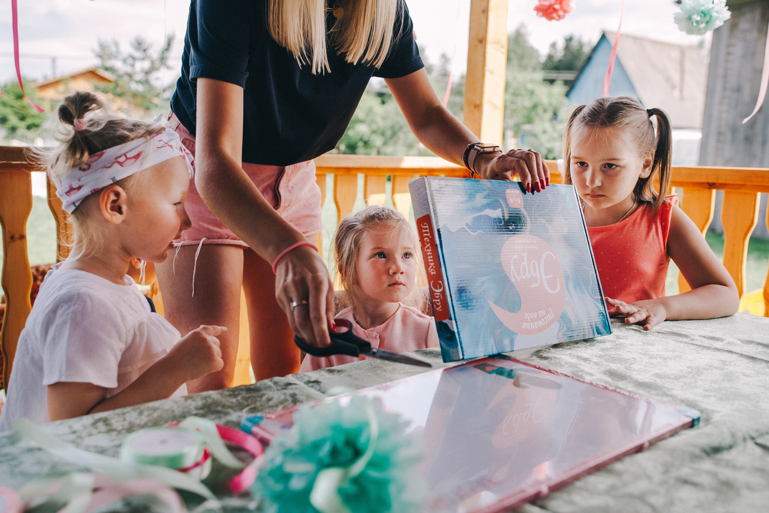 Ульяше 5 лет. Дачный деньрожденский день. Семейный фотограф, фотограф родов, репортажей фотограф в Санкт-Петербу