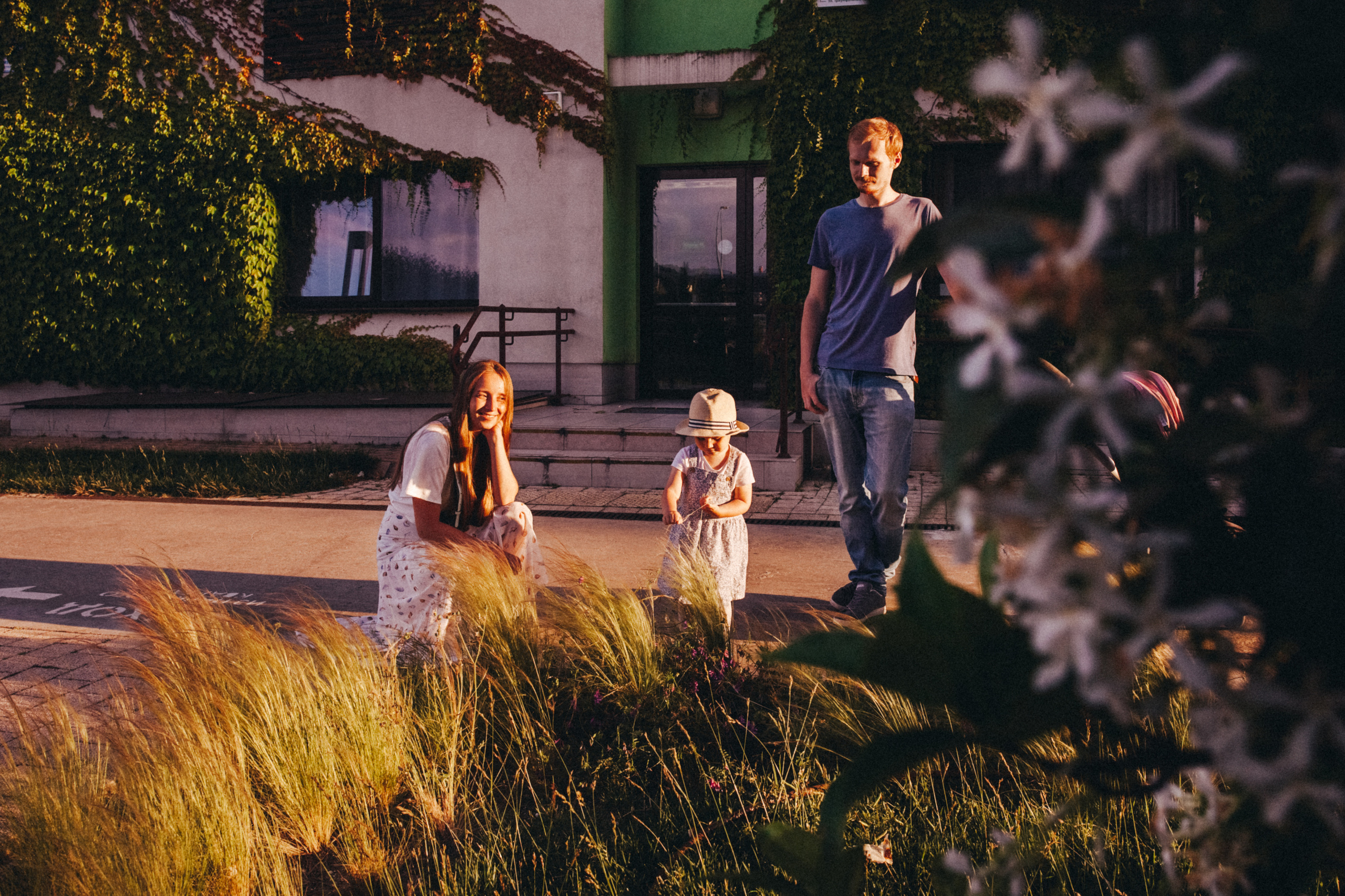 Вася, Маша, Соня. Отпуск в Адлере. Семейный фотограф, фотограф родов, репортажей фотограф в Санкт-Петербу