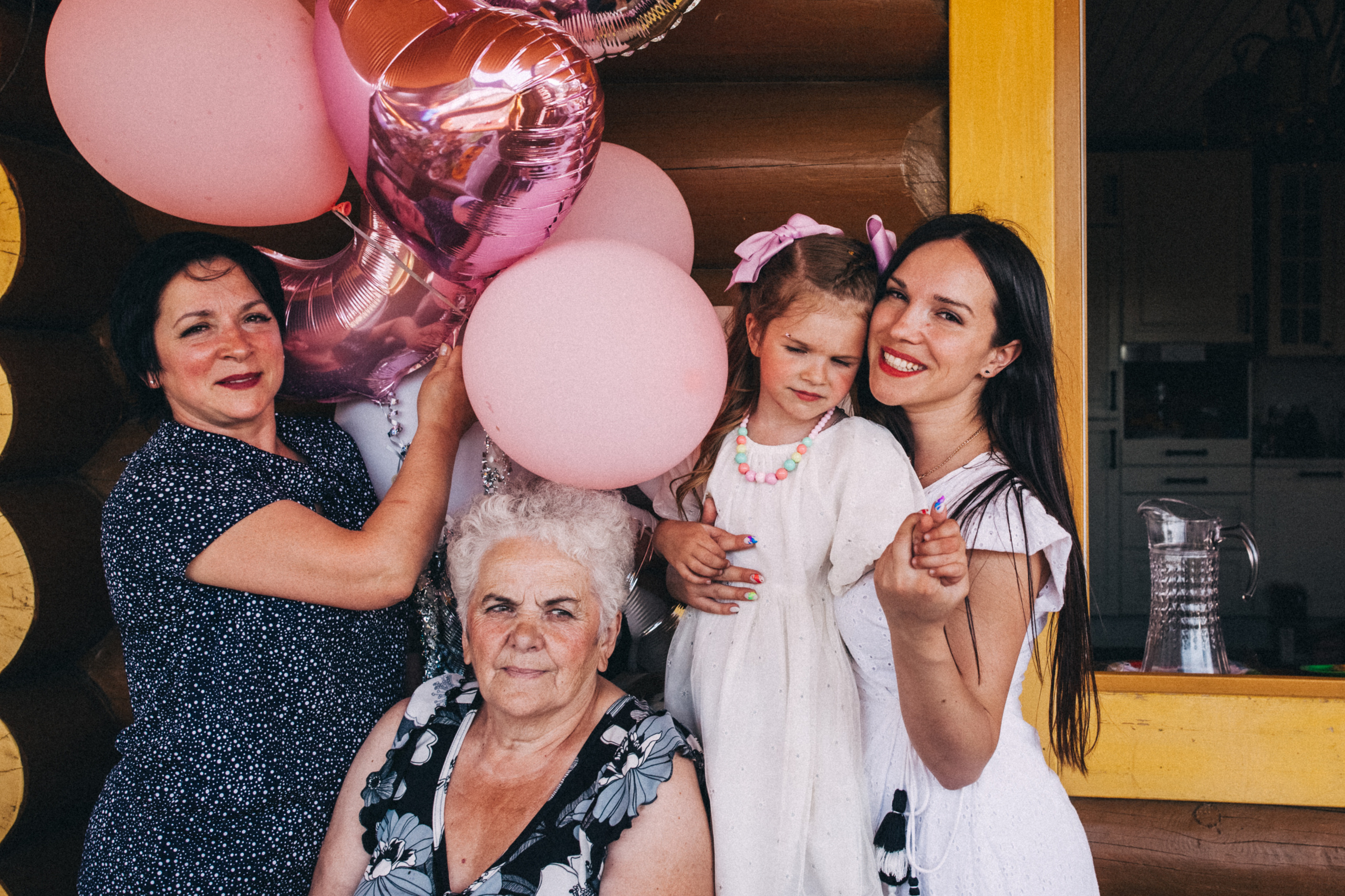 Есении 5 лет. ДР на даче. Семейный фотограф, фотограф родов, репортажей фотограф в Санкт-Петербу