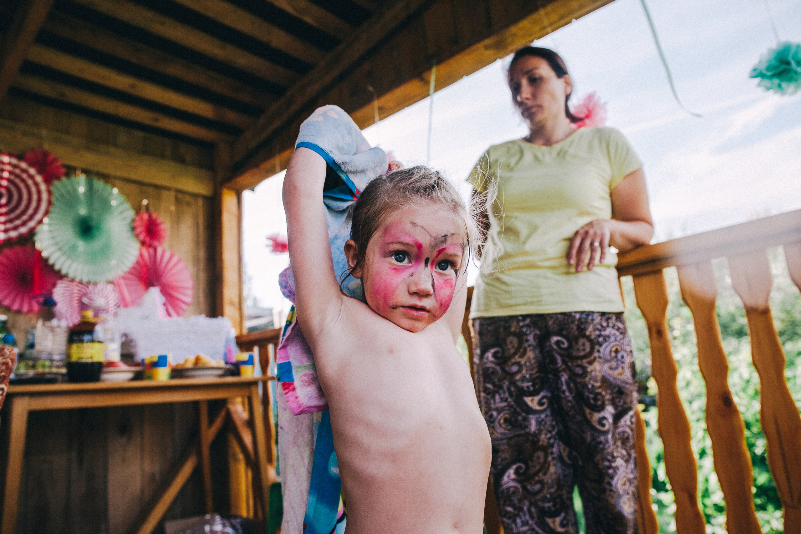 Ульяше 5 лет. Дачный деньрожденский день. Семейный фотограф, фотограф родов, репортажей фотограф в Санкт-Петербу