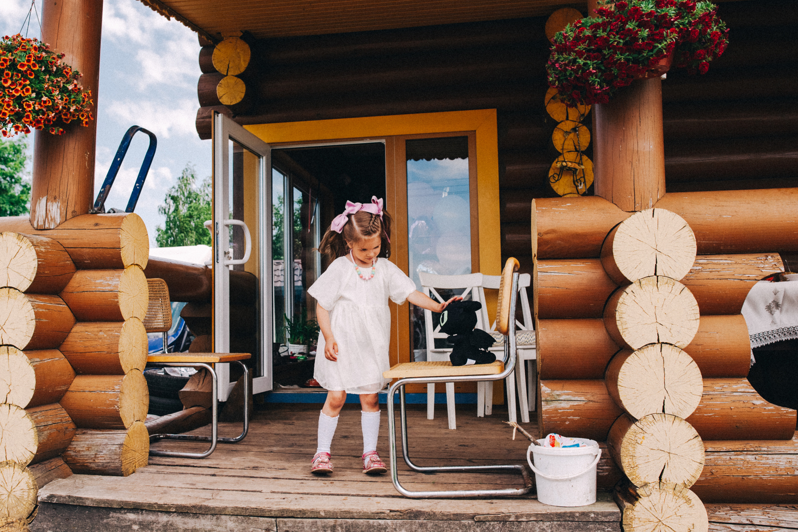 Есении 5 лет. ДР на даче. Семейный фотограф, фотограф родов, репортажей фотограф в Санкт-Петербу