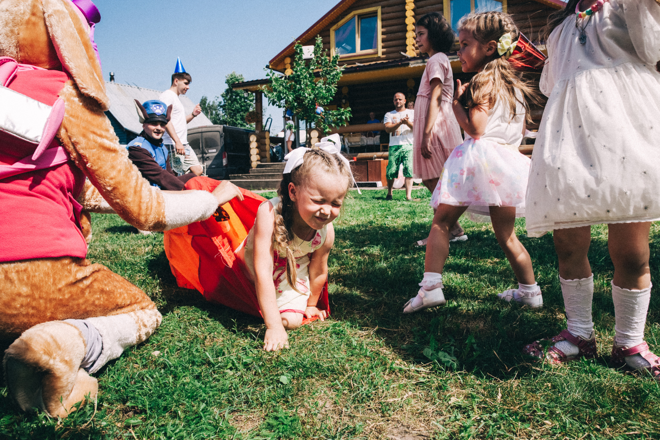 Есении 5 лет. ДР на даче. Семейный фотограф, фотограф родов, репортажей фотограф в Санкт-Петербу