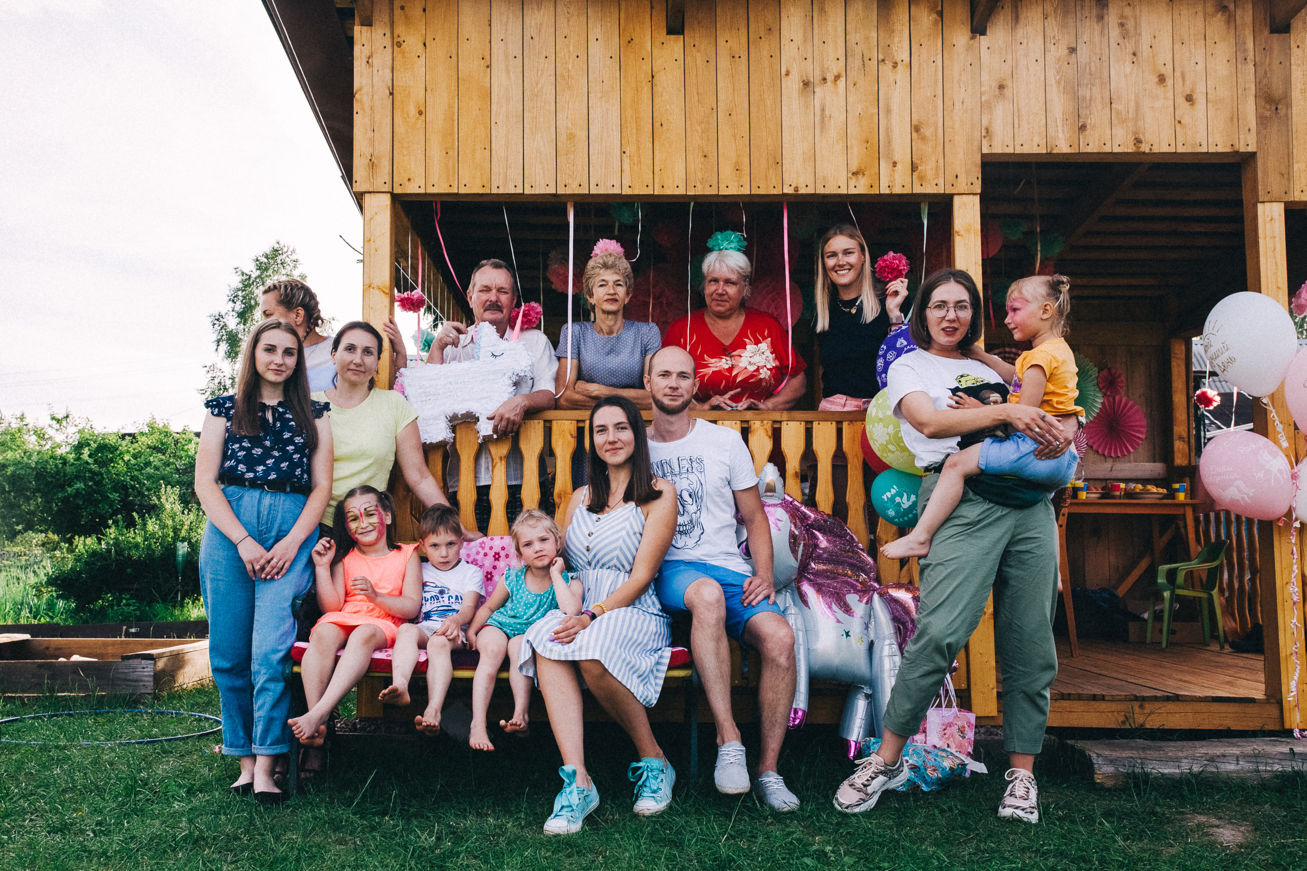 Ульяше 5 лет. Дачный деньрожденский день. Семейный фотограф, фотограф родов, репортажей фотограф в Санкт-Петербу