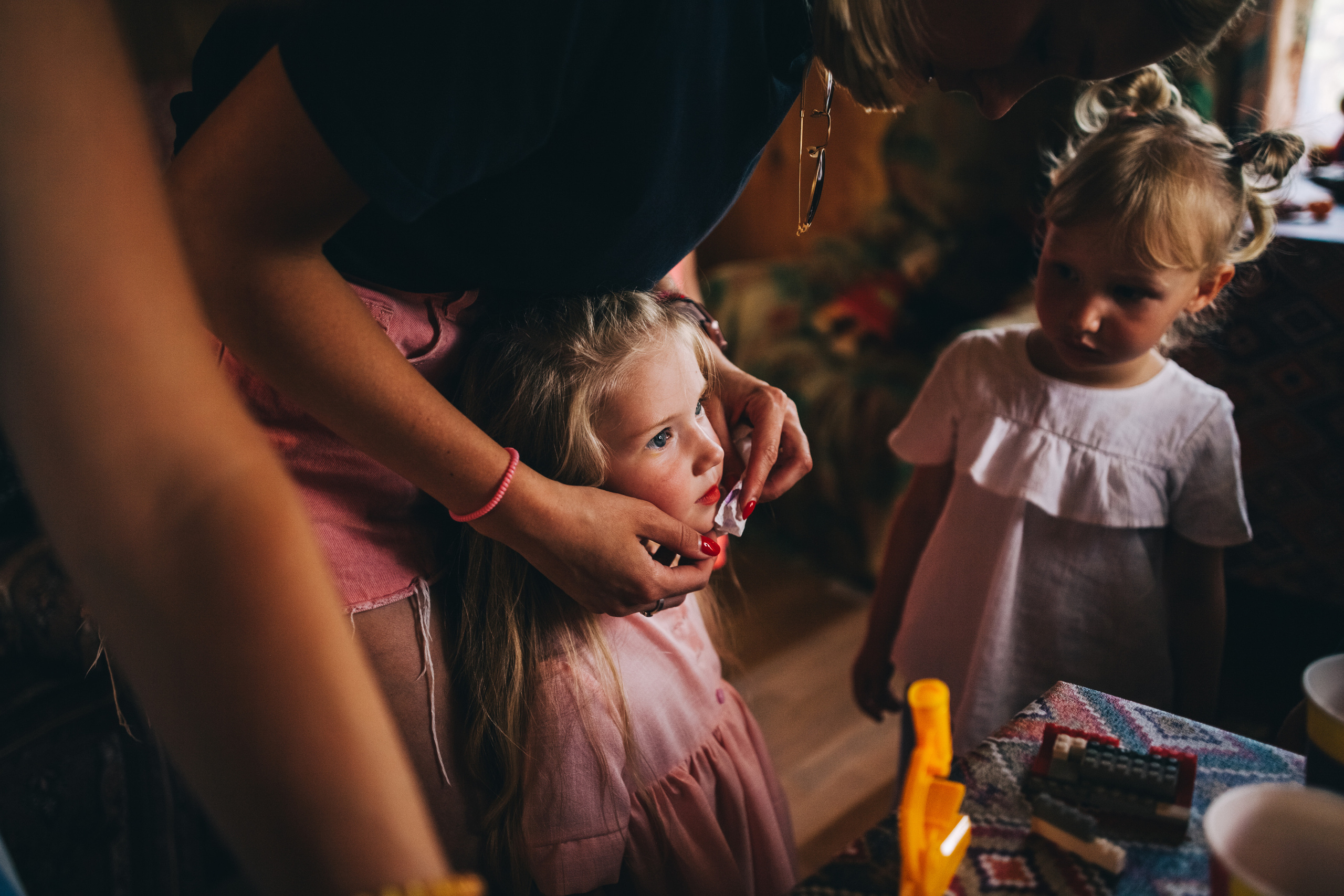 Ульяше 5 лет. Дачный деньрожденский день. Семейный фотограф, фотограф родов, репортажей фотограф в Санкт-Петербу