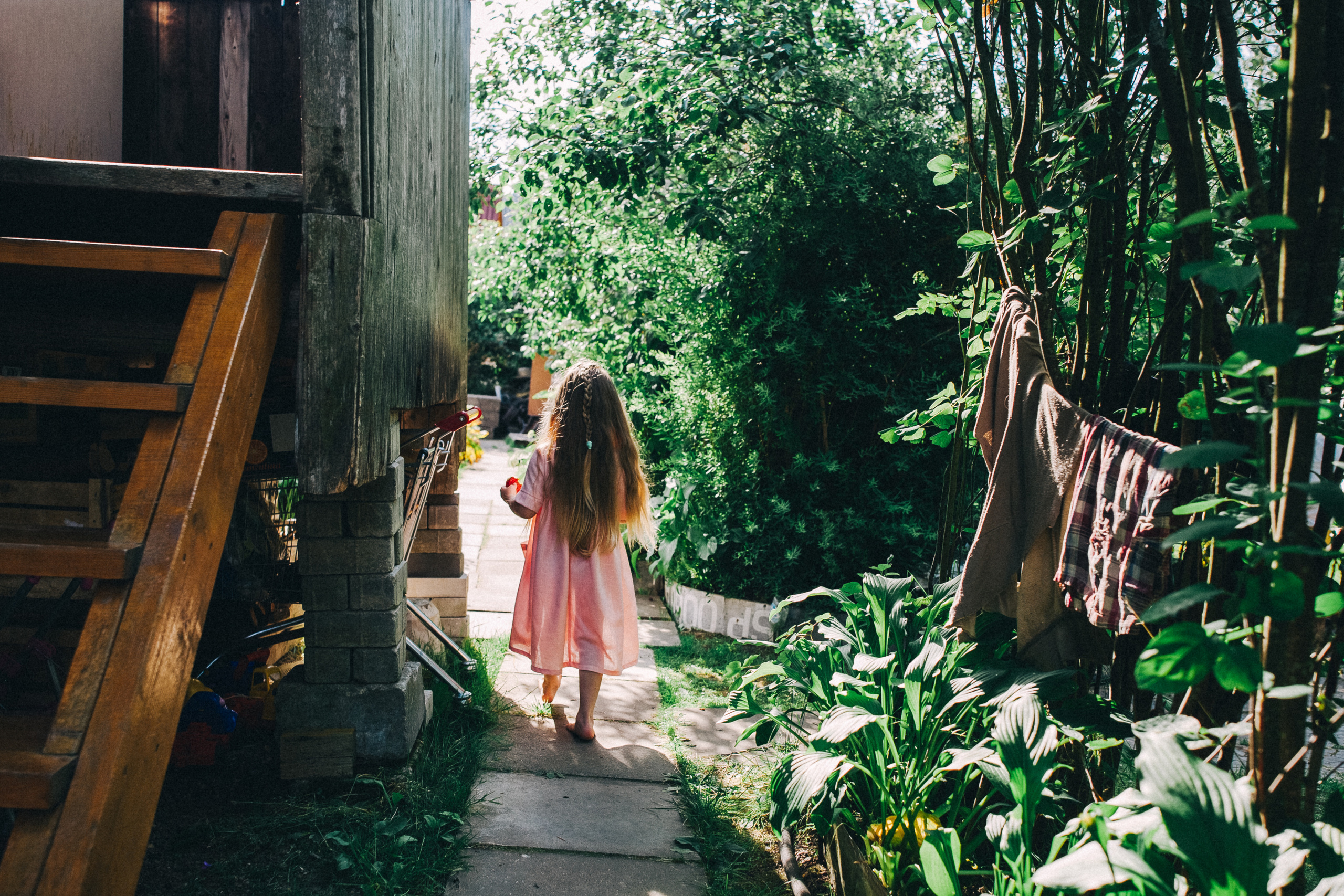 Ульяше 5 лет. Дачный деньрожденский день. Семейный фотограф, фотограф родов, репортажей фотограф в Санкт-Петербу