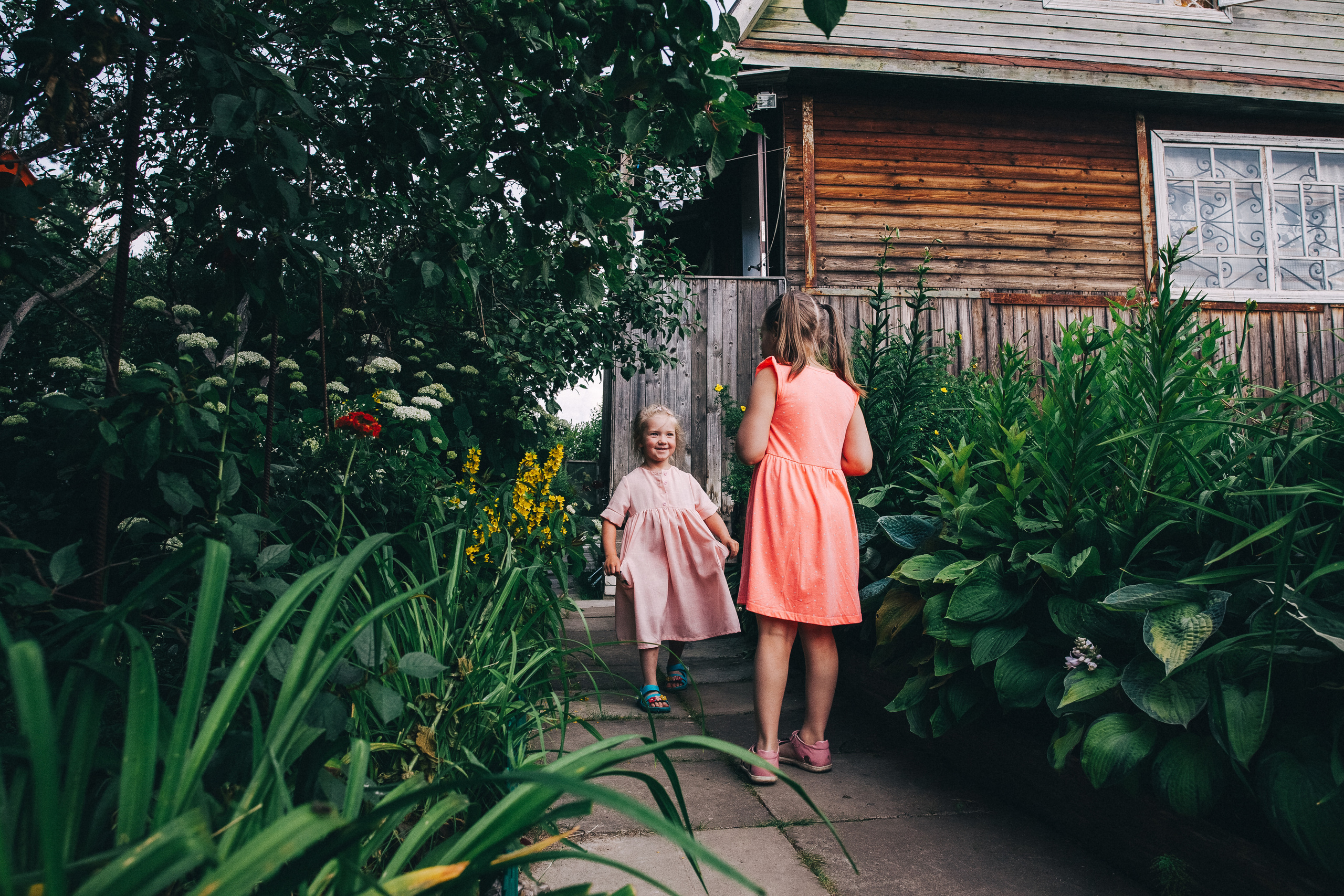 Ульяше 5 лет. Дачный деньрожденский день. Семейный фотограф, фотограф родов, репортажей фотограф в Санкт-Петербу
