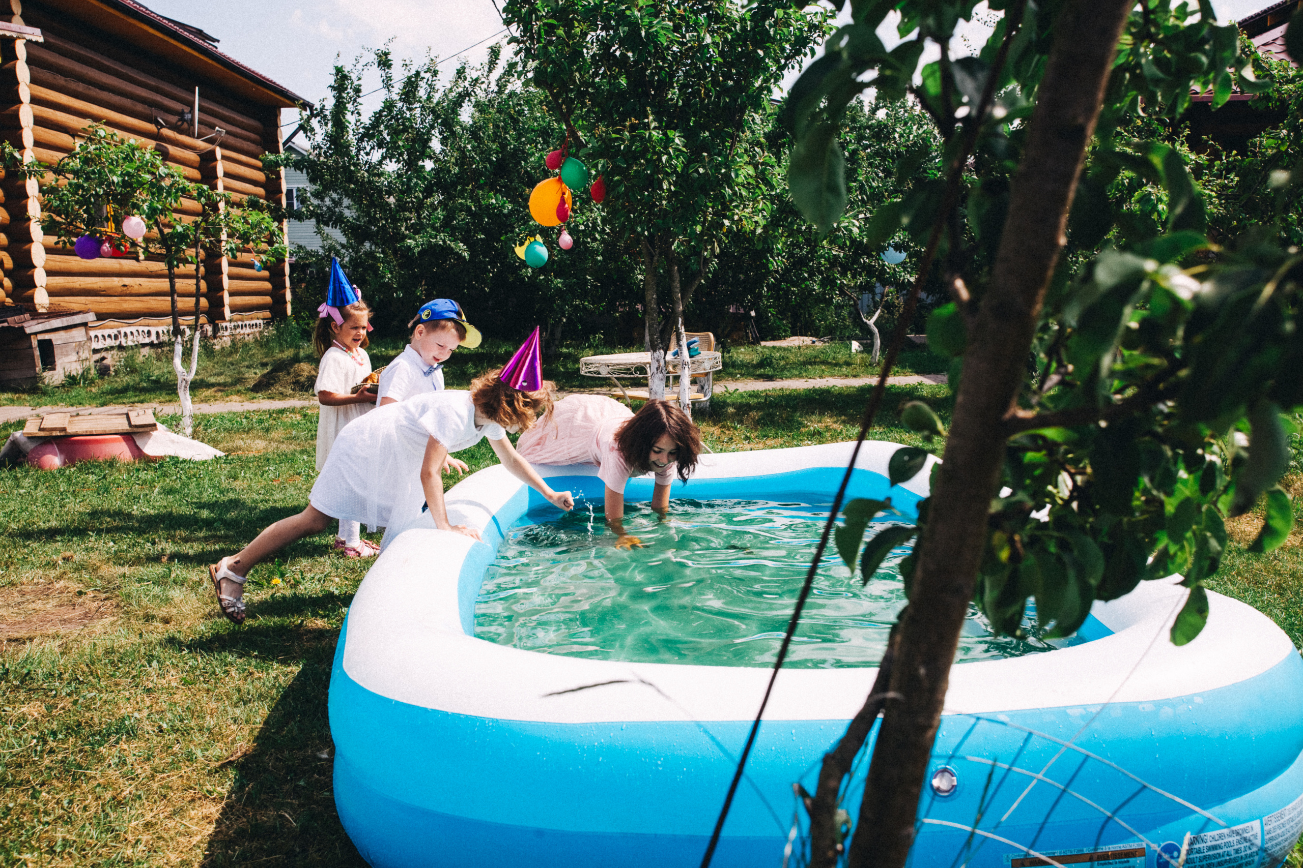 Есении 5 лет. ДР на даче. Семейный фотограф, фотограф родов, репортажей фотограф в Санкт-Петербу