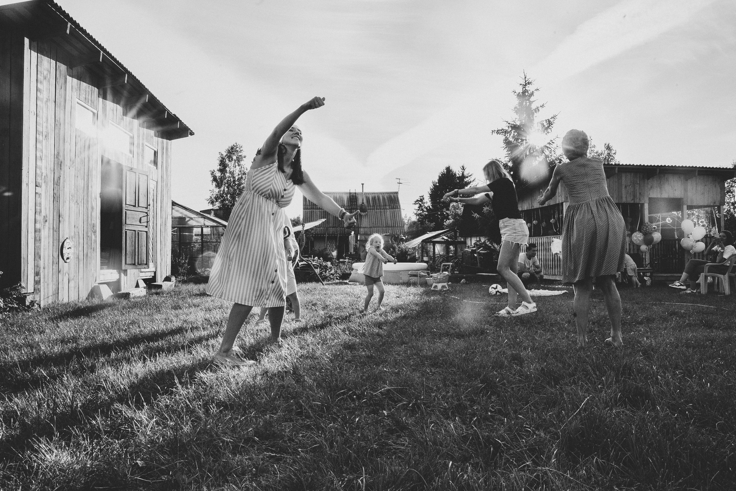 Ульяше 5 лет. Дачный деньрожденский день. Семейный фотограф, фотограф родов, репортажей фотограф в Санкт-Петербу