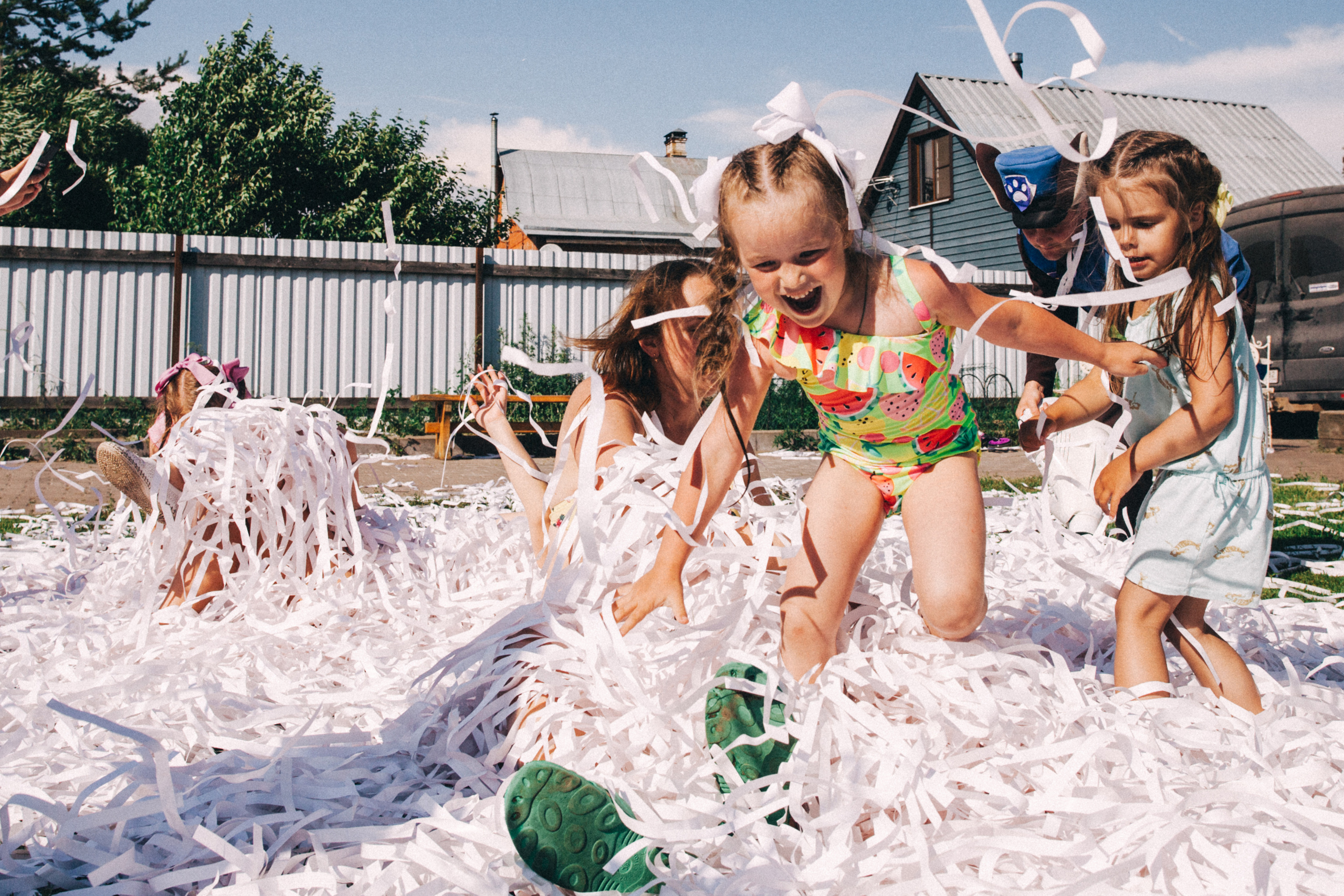 Есении 5 лет. ДР на даче. Семейный фотограф, фотограф родов, репортажей фотограф в Санкт-Петербу