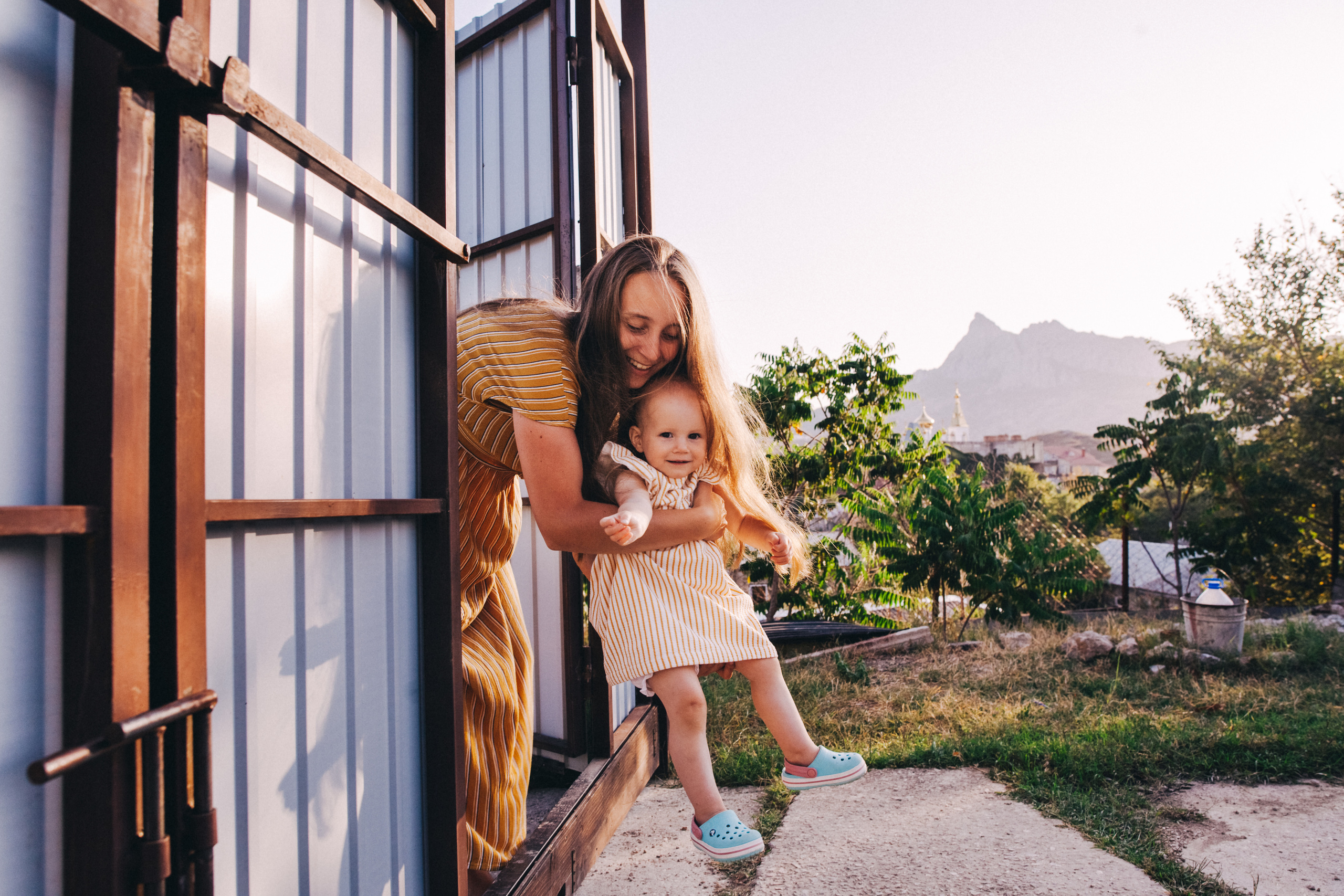 Маша и Соня. Отпуск в Крыму. Семейный фотограф, фотограф родов, репортажей фотограф в Санкт-Петербу
