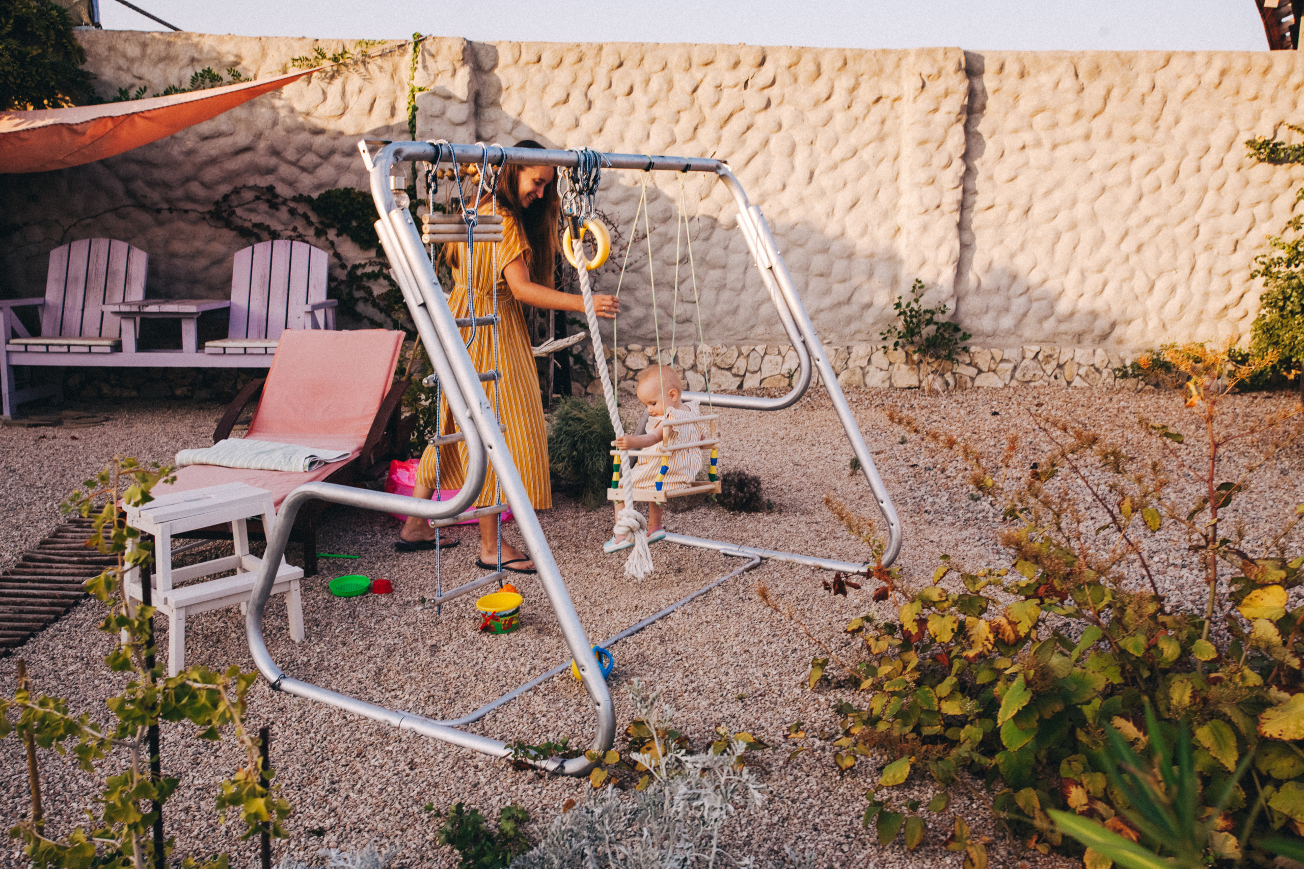 Маша и Соня. Отпуск в Крыму. Семейный фотограф, фотограф родов, репортажей фотограф в Санкт-Петербу