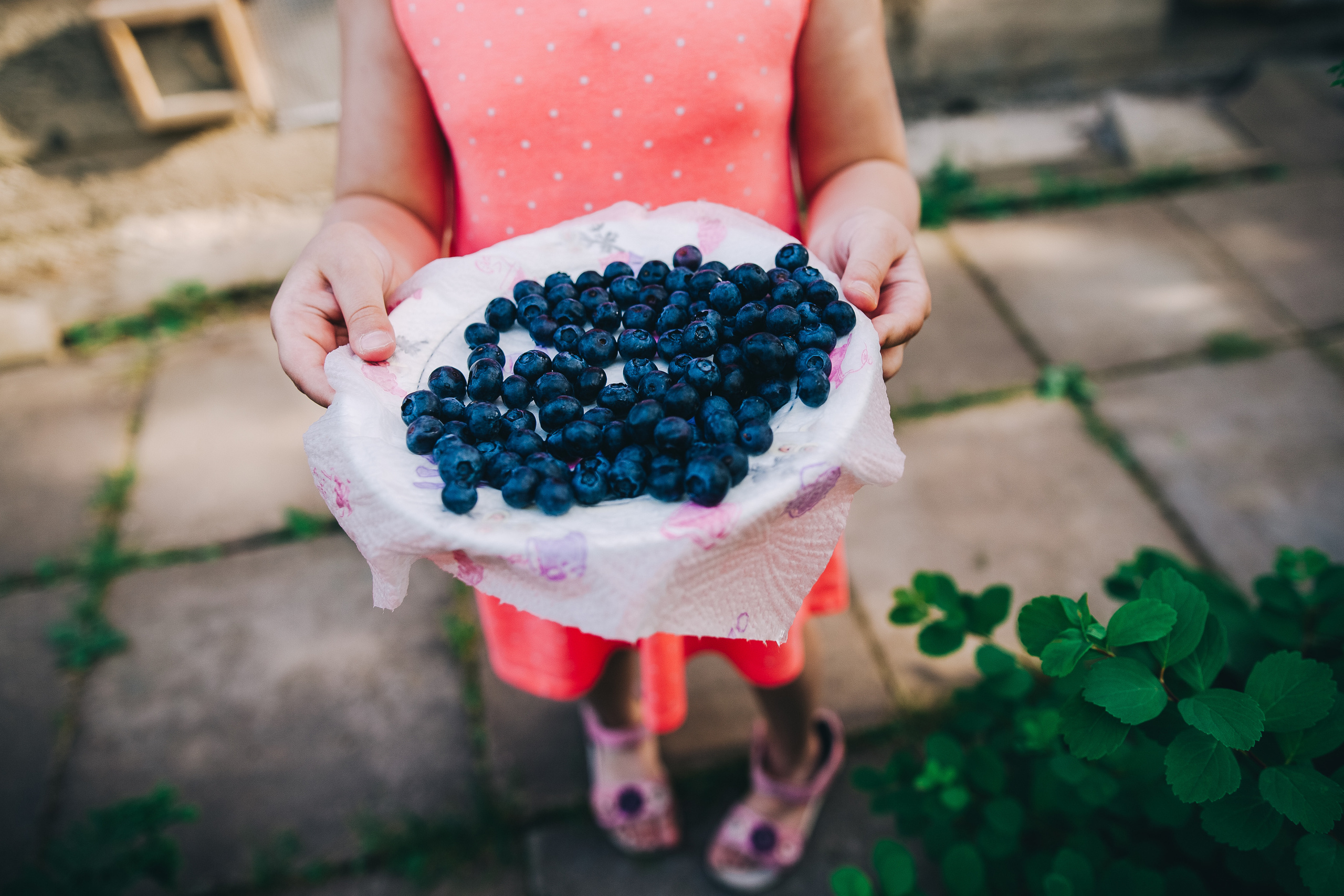 Ульяше 5 лет. Дачный деньрожденский день. Семейный фотограф, фотограф родов, репортажей фотограф в Санкт-Петербу