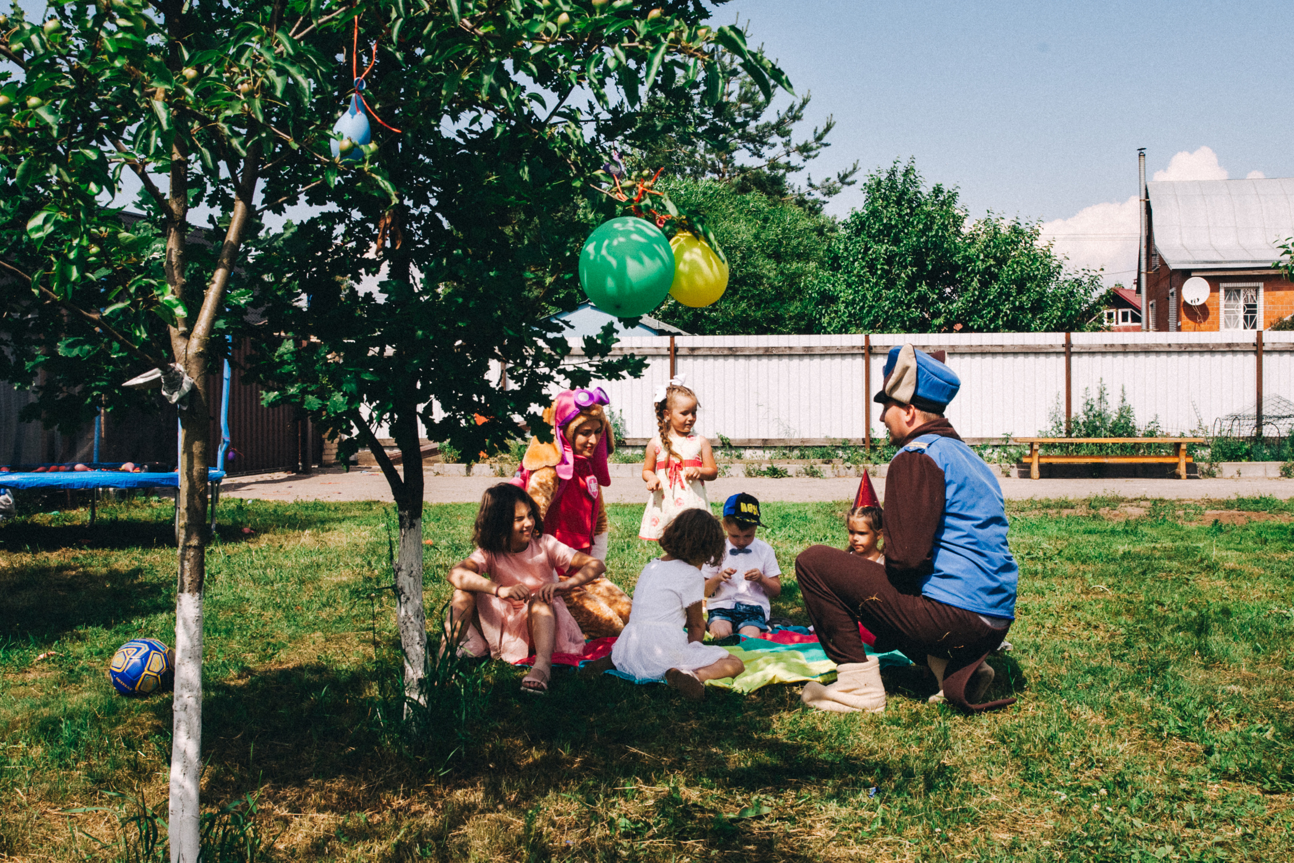Есении 5 лет. ДР на даче. Семейный фотограф, фотограф родов, репортажей фотограф в Санкт-Петербу