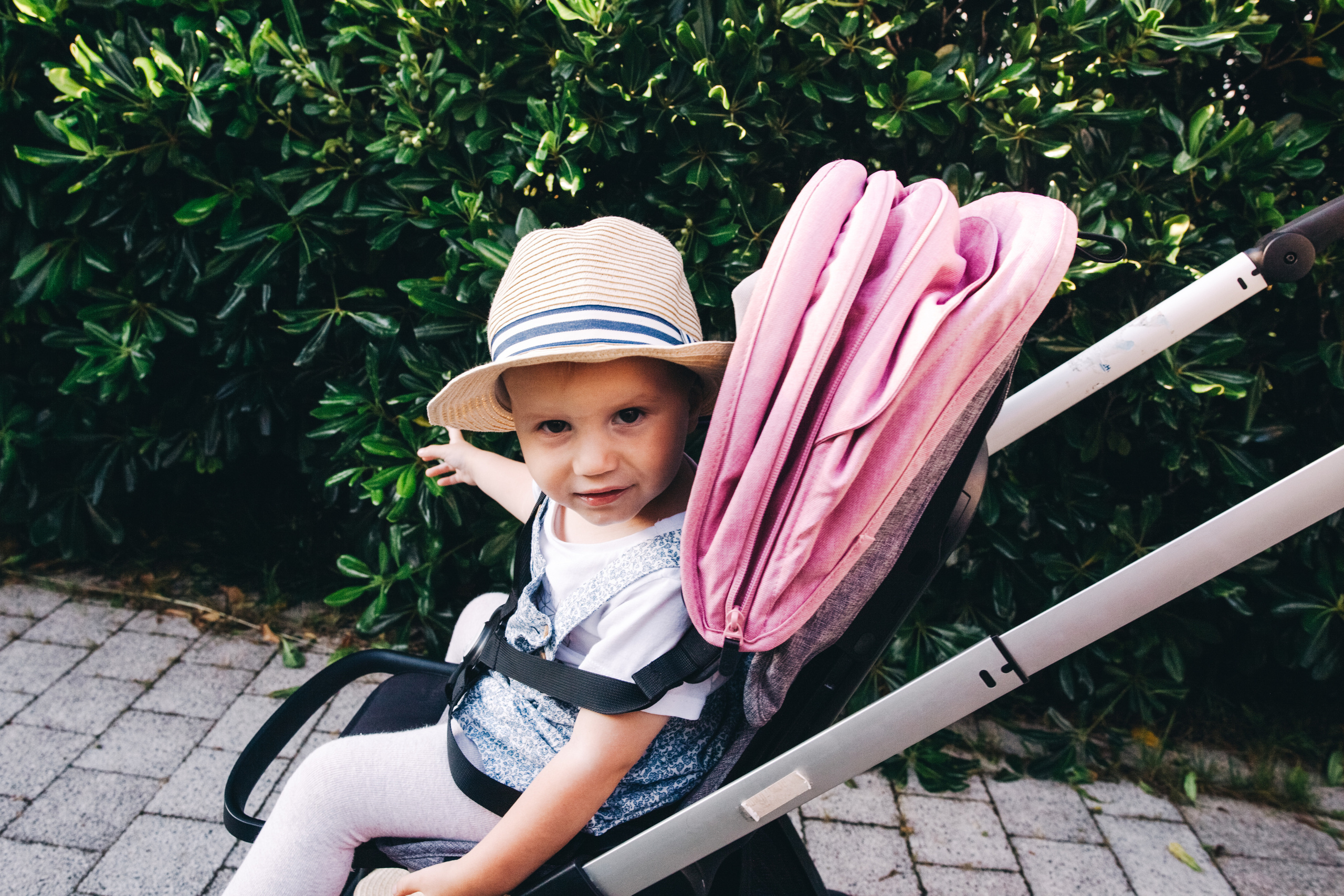 Вася, Маша, Соня. Отпуск в Адлере. Семейный фотограф, фотограф родов, репортажей фотограф в Санкт-Петербу