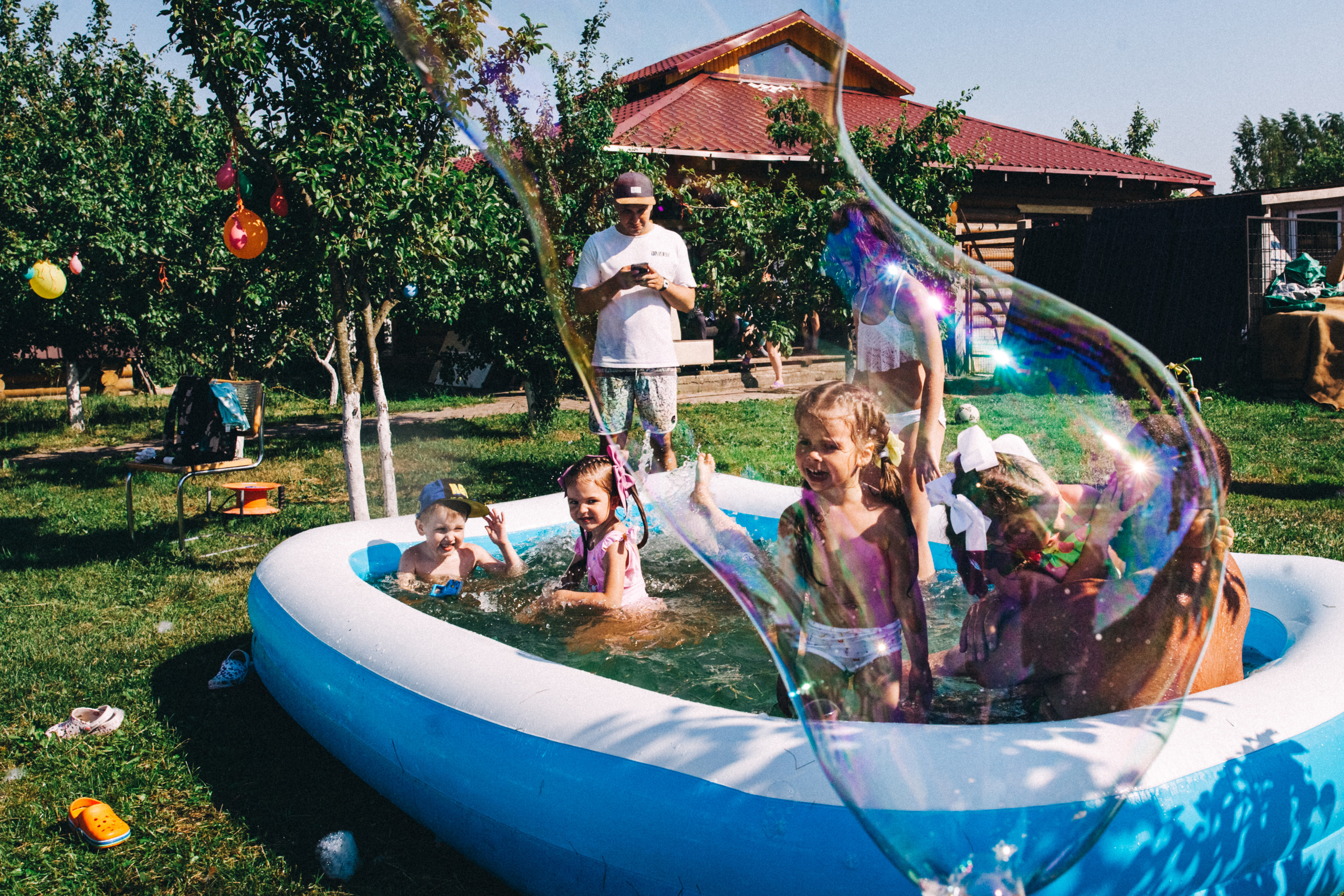 Есении 5 лет. ДР на даче. Семейный фотограф, фотограф родов, репортажей фотограф в Санкт-Петербу
