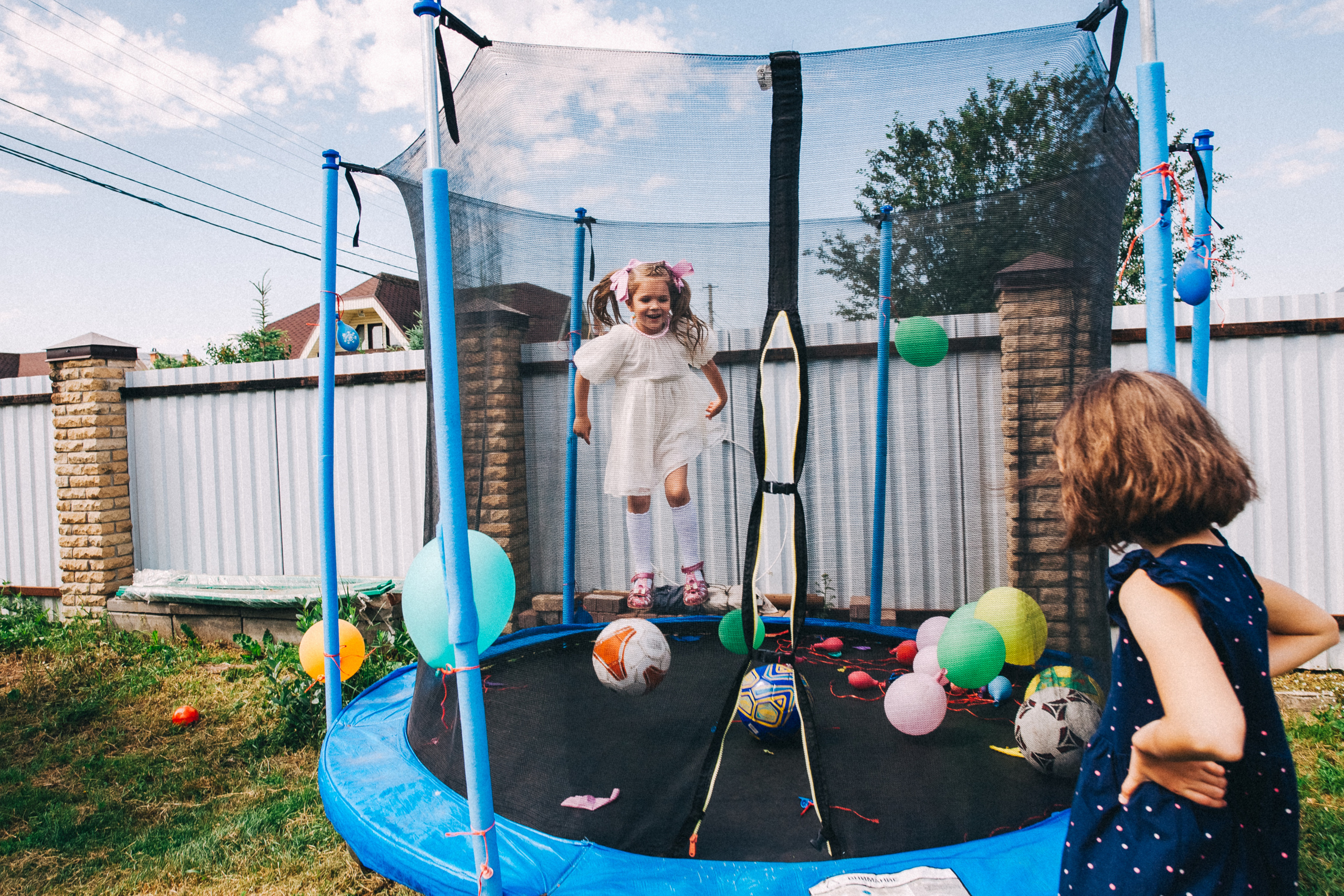 Есении 5 лет. ДР на даче. Семейный фотограф, фотограф родов, репортажей фотограф в Санкт-Петербу