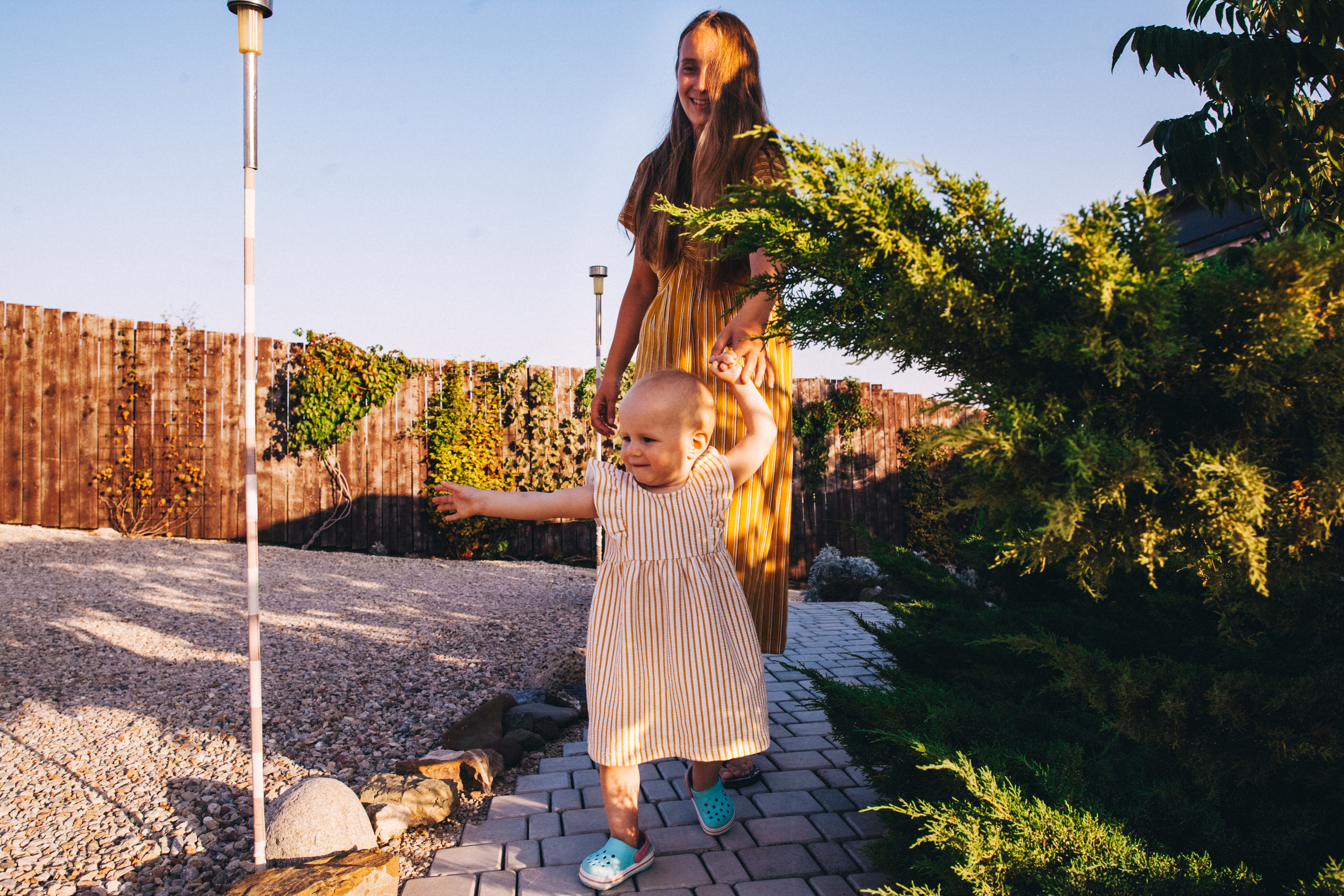 Маша и Соня. Отпуск в Крыму. Семейный фотограф, фотограф родов, репортажей фотограф в Санкт-Петербу