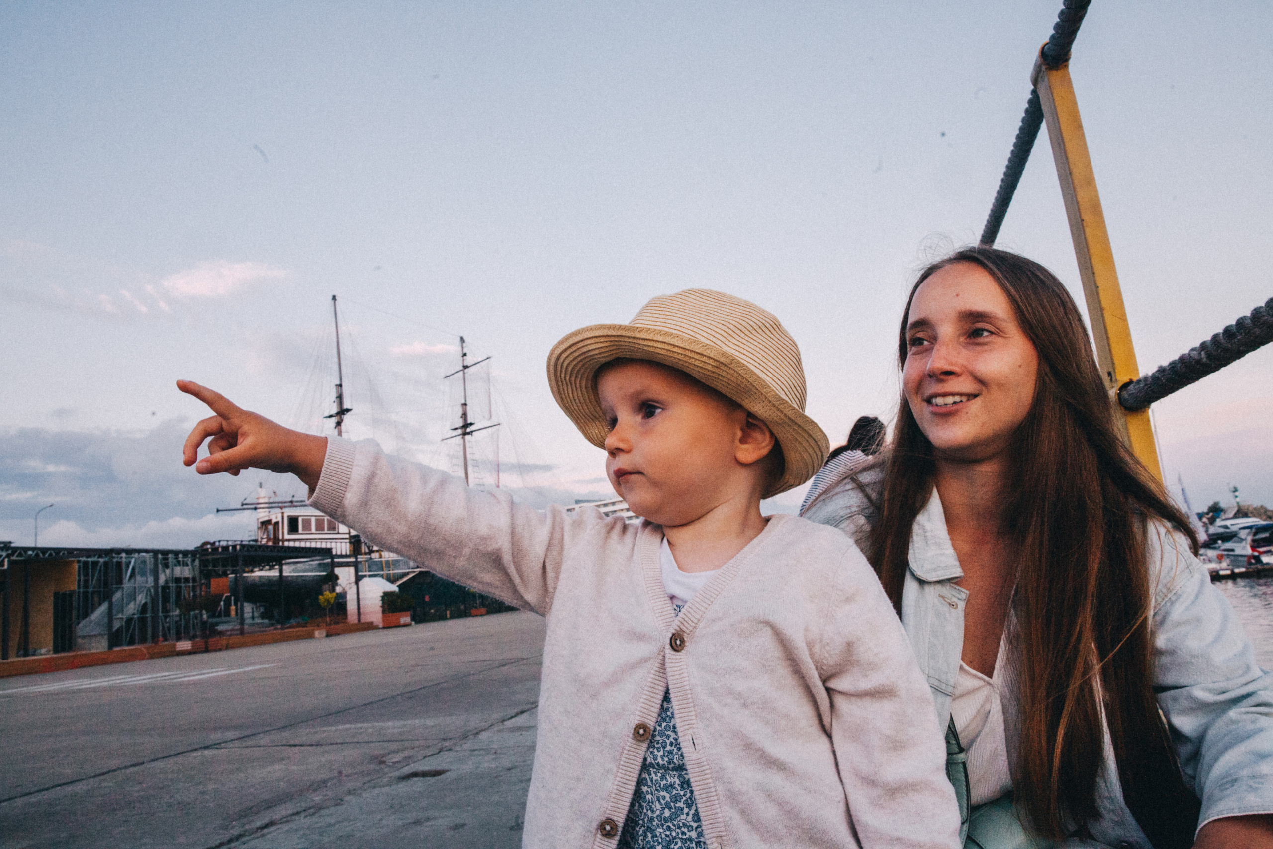 Вася, Маша, Соня. Отпуск в Адлере. Семейный фотограф, фотограф родов, репортажей фотограф в Санкт-Петербу