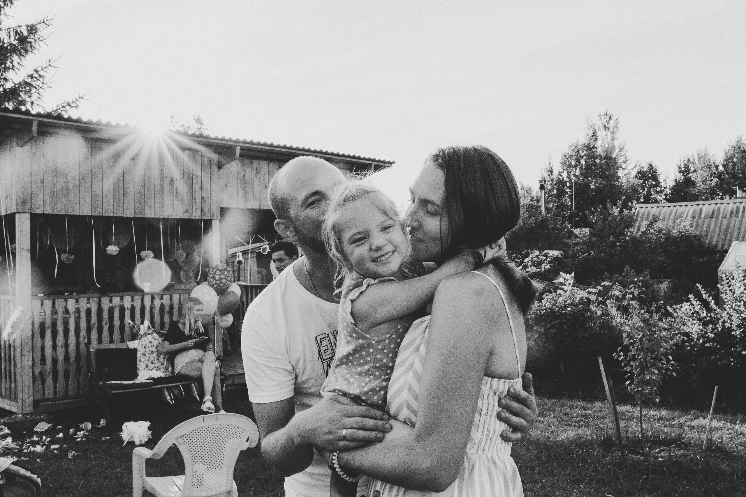 Ульяше 5 лет. Дачный деньрожденский день. Семейный фотограф, фотограф родов, репортажей фотограф в Санкт-Петербу