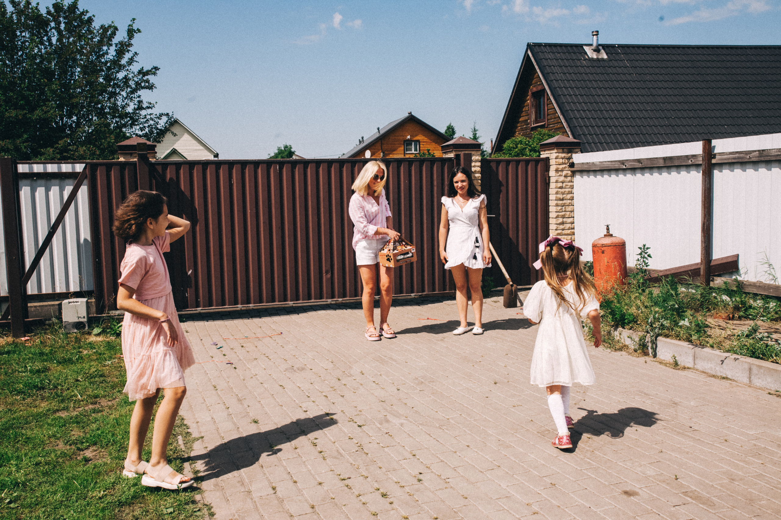 Есении 5 лет. ДР на даче. Семейный фотограф, фотограф родов, репортажей фотограф в Санкт-Петербу