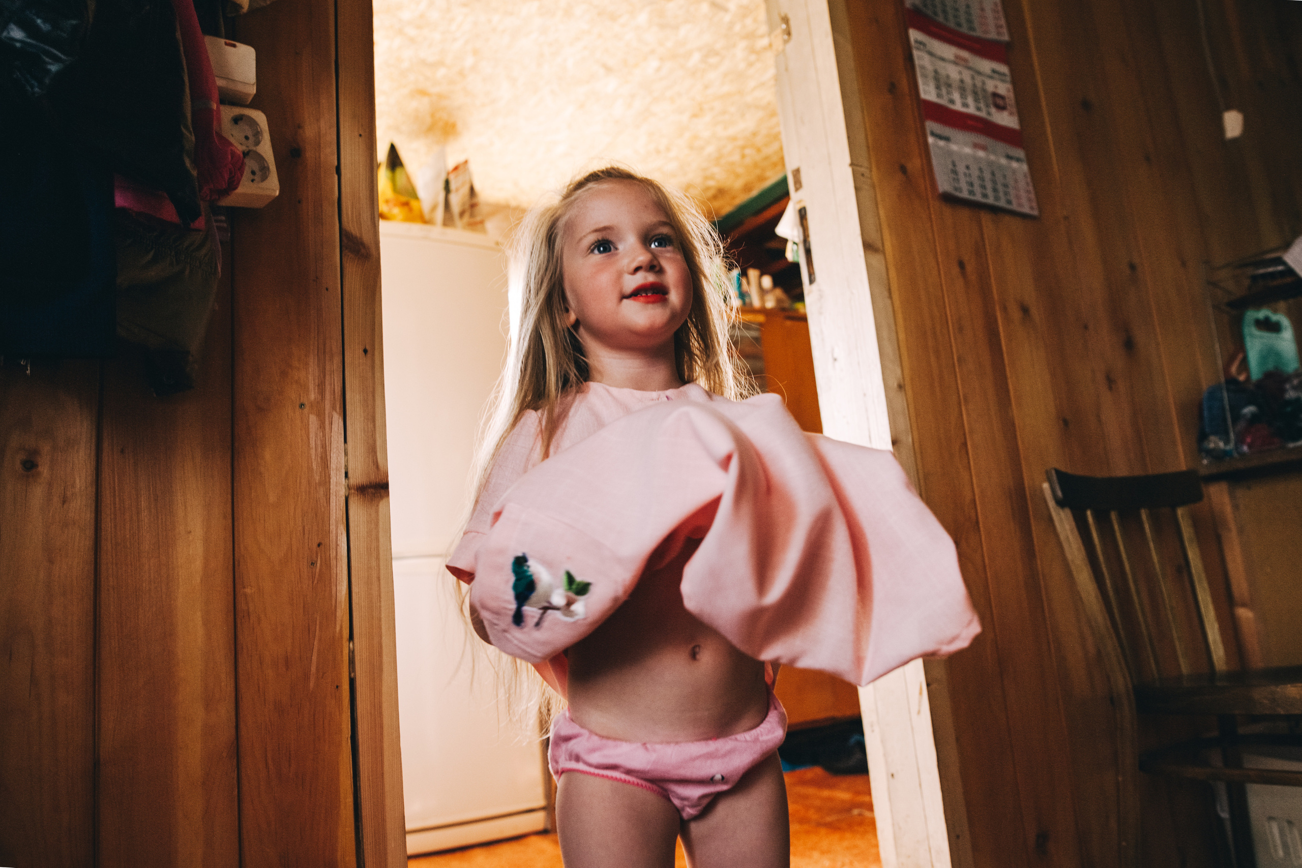 Ульяше 5 лет. Дачный деньрожденский день. Семейный фотограф, фотограф родов, репортажей фотограф в Санкт-Петербу