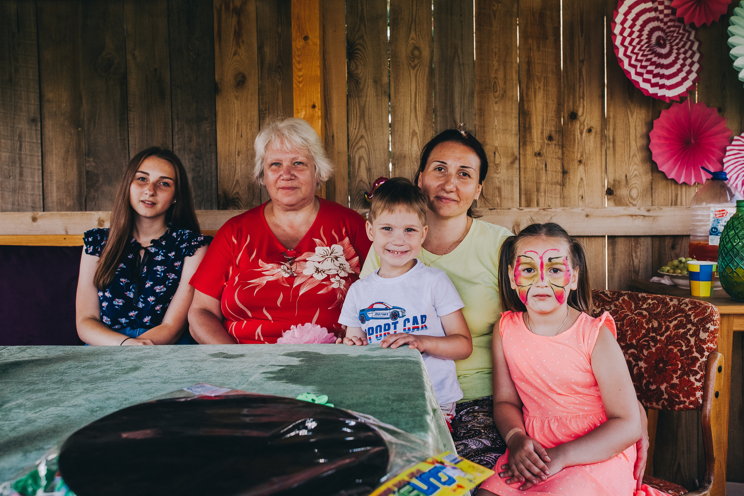 Ульяше 5 лет. Дачный деньрожденский день. Семейный фотограф, фотограф родов, репортажей фотограф в Санкт-Петербу
