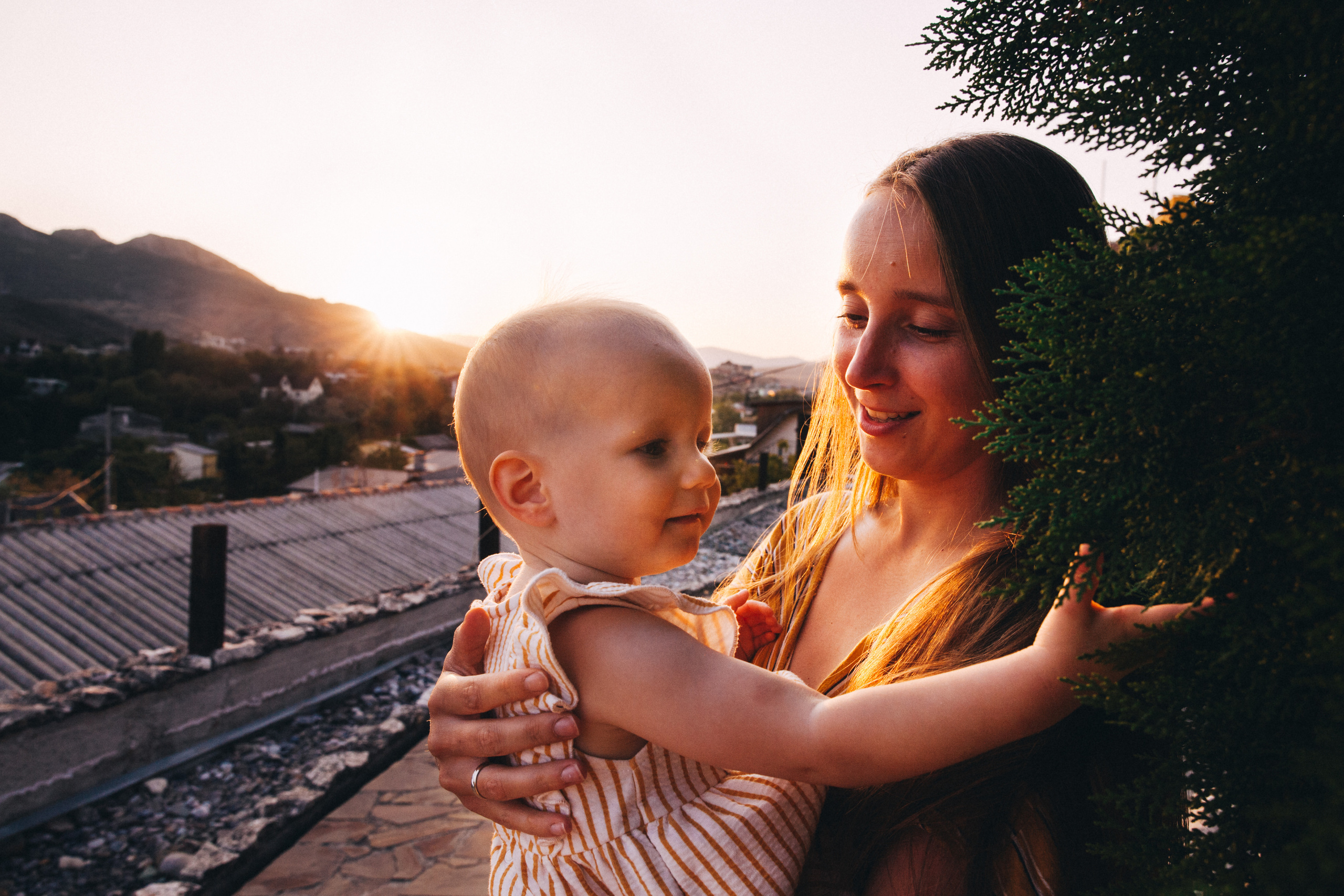 Маша и Соня. Отпуск в Крыму. Семейный фотограф, фотограф родов, репортажей фотограф в Санкт-Петербу
