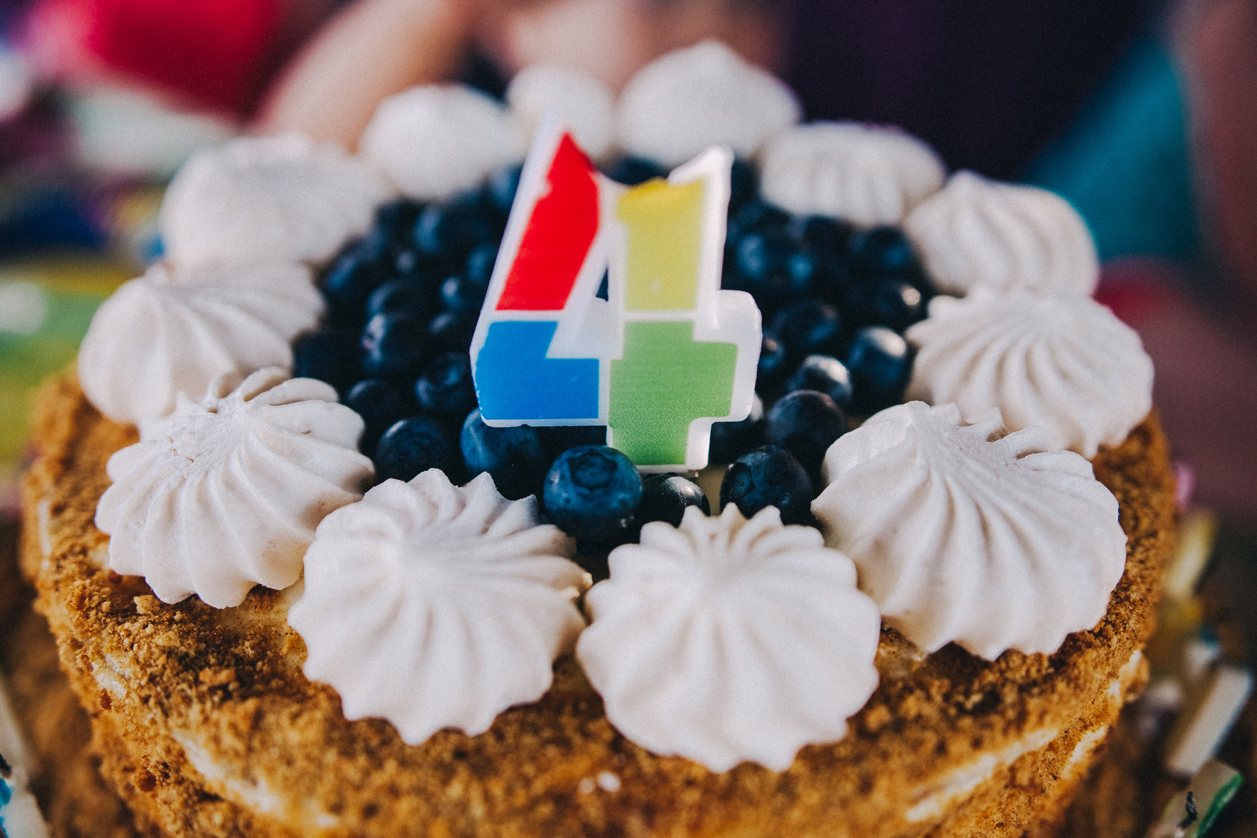 Ульяше 5 лет. Дачный деньрожденский день. Семейный фотограф, фотограф родов, репортажей фотограф в Санкт-Петербу