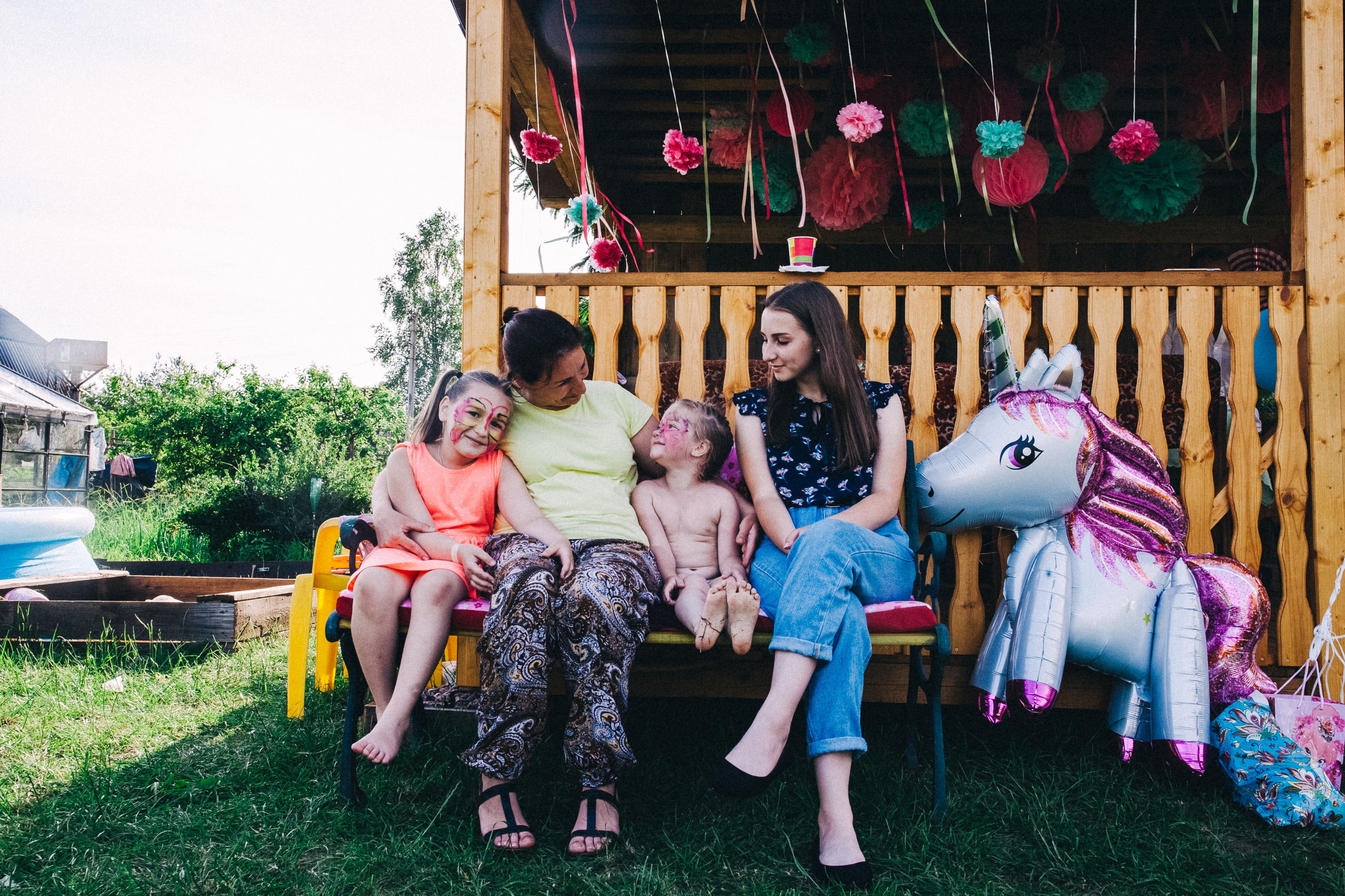 Ульяше 5 лет. Дачный деньрожденский день. Семейный фотограф, фотограф родов, репортажей фотограф в Санкт-Петербу