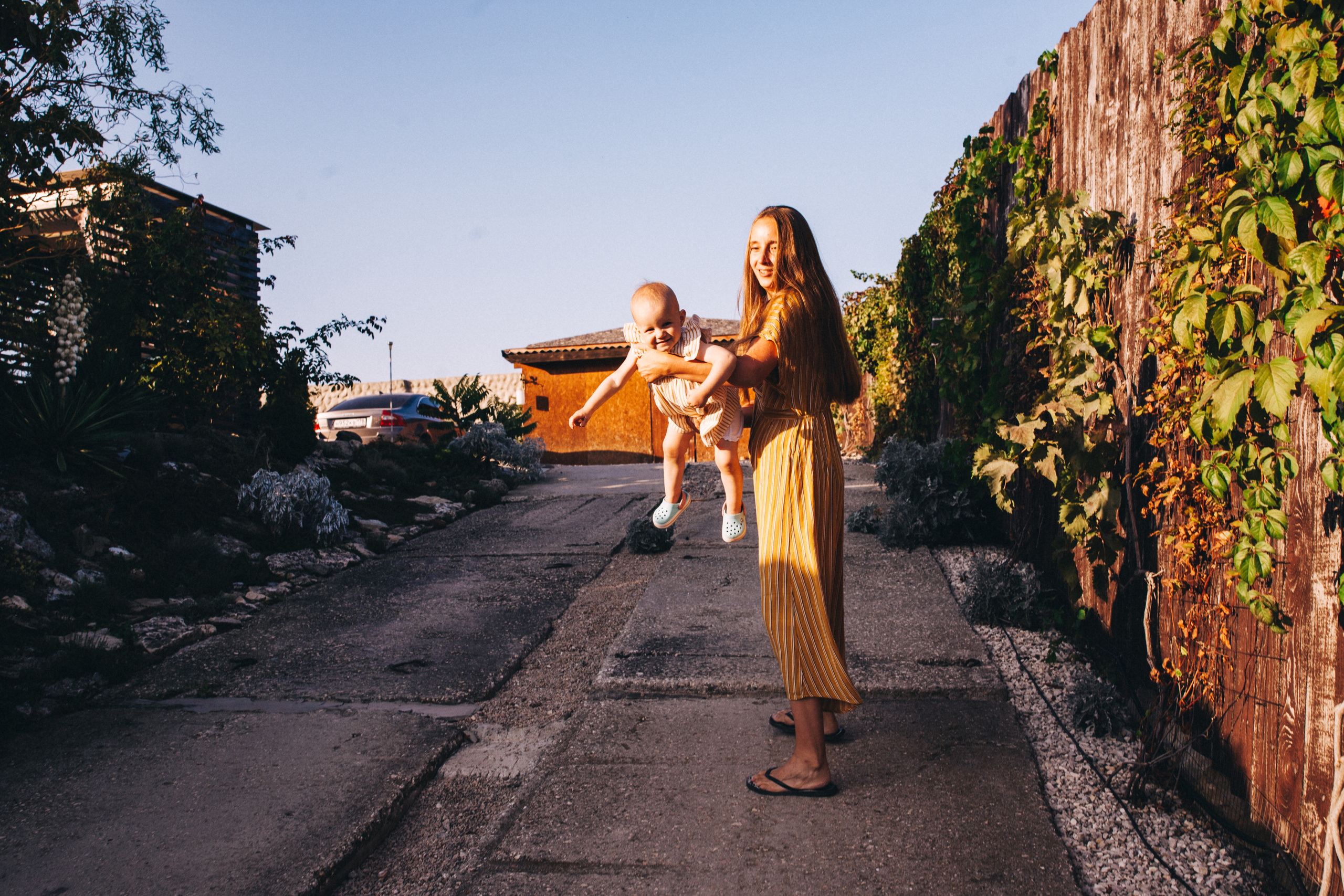 Маша и Соня. Отпуск в Крыму. Семейный фотограф, фотограф родов, репортажей фотограф в Санкт-Петербу