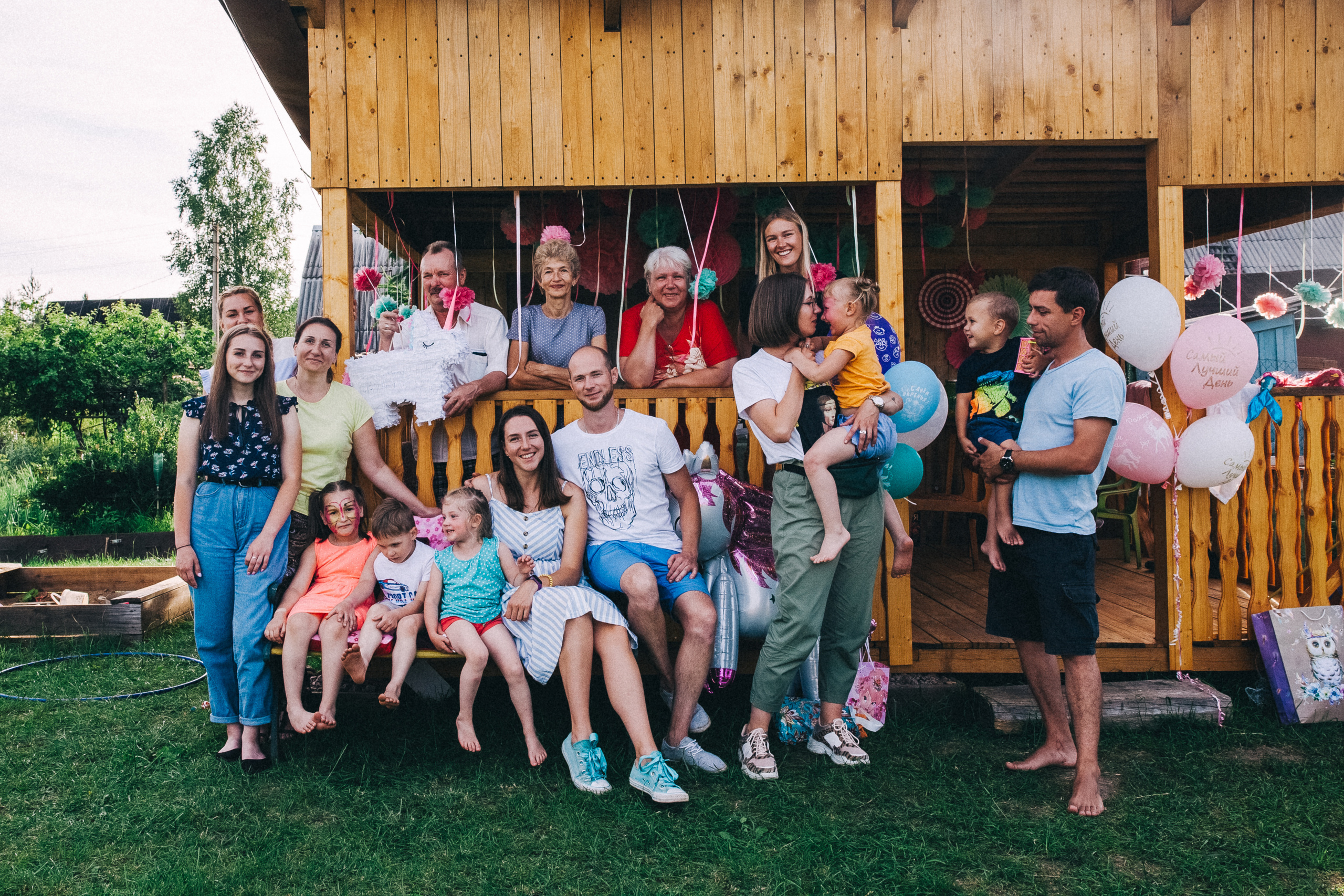 Ульяше 5 лет. Дачный деньрожденский день. Семейный фотограф, фотограф родов, репортажей фотограф в Санкт-Петербу