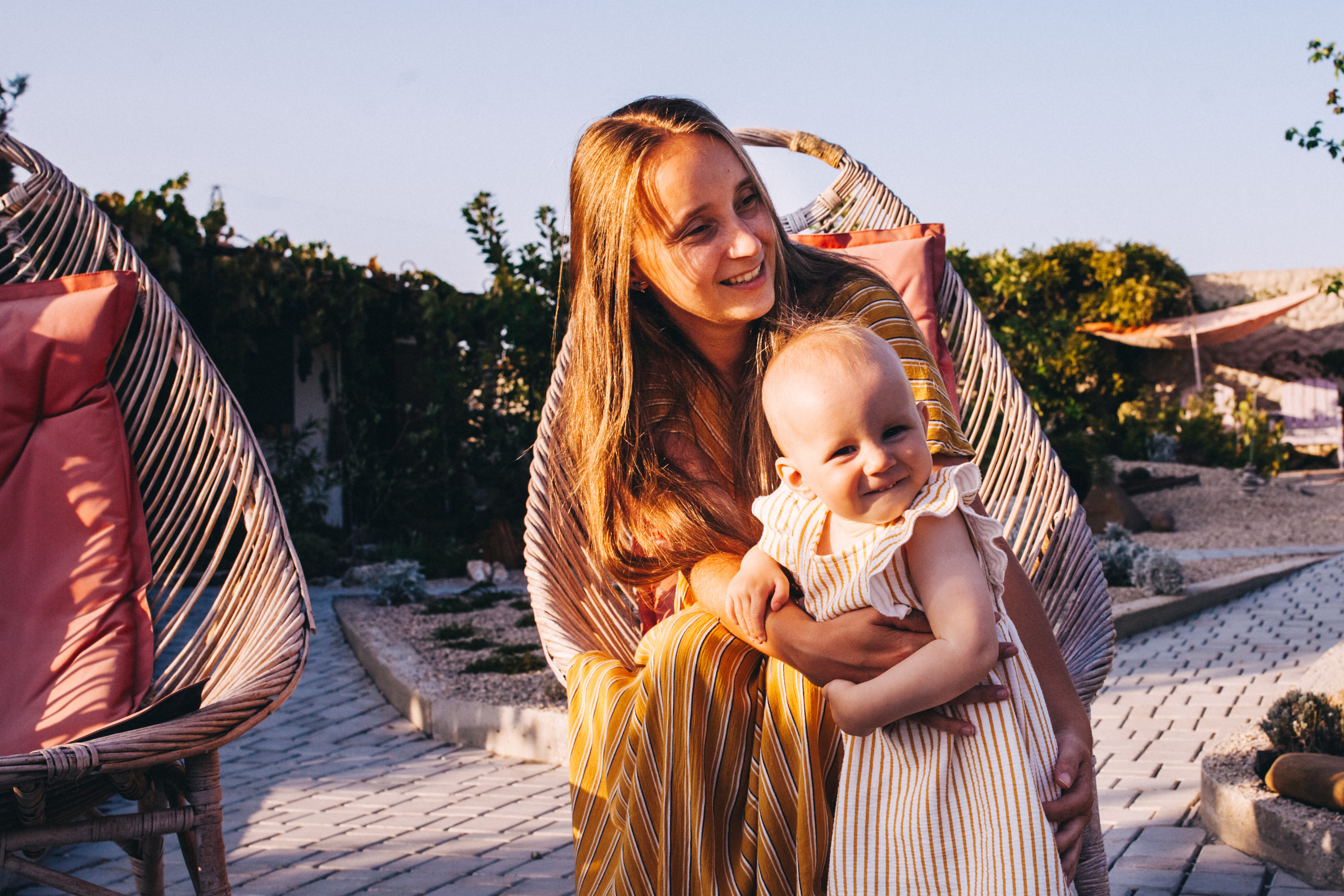 Маша и Соня. Отпуск в Крыму. Семейный фотограф, фотограф родов, репортажей фотограф в Санкт-Петербу