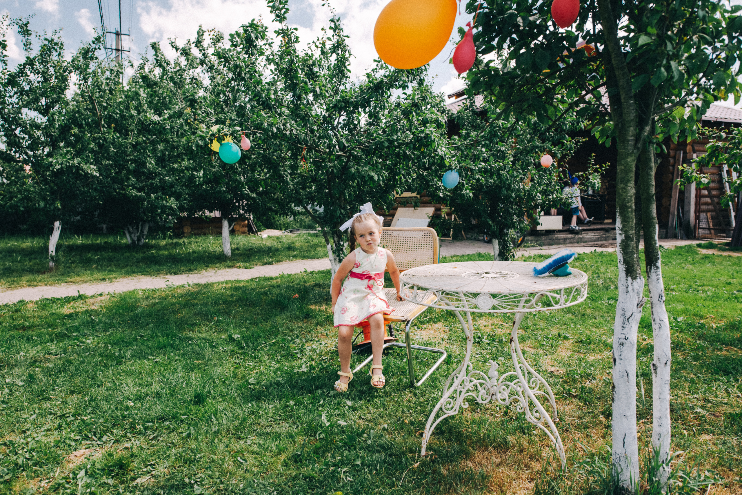 Есении 5 лет. ДР на даче. Семейный фотограф, фотограф родов, репортажей фотограф в Санкт-Петербу