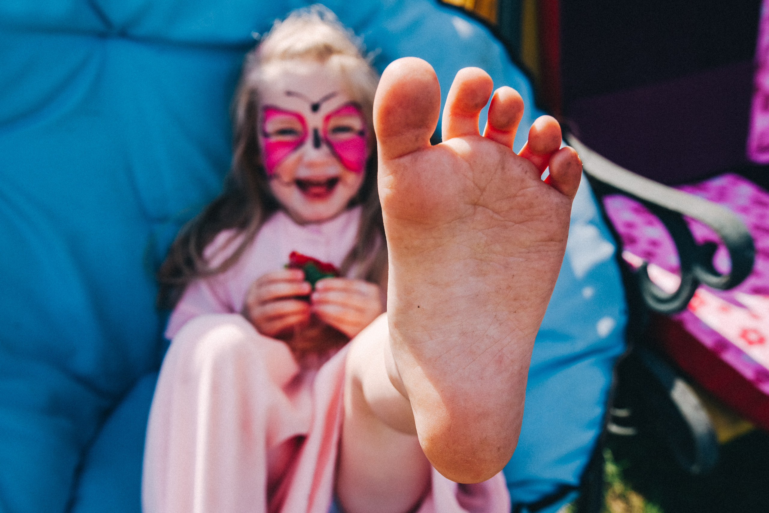 Ульяше 5 лет. Дачный деньрожденский день. Семейный фотограф, фотограф родов, репортажей фотограф в Санкт-Петербу