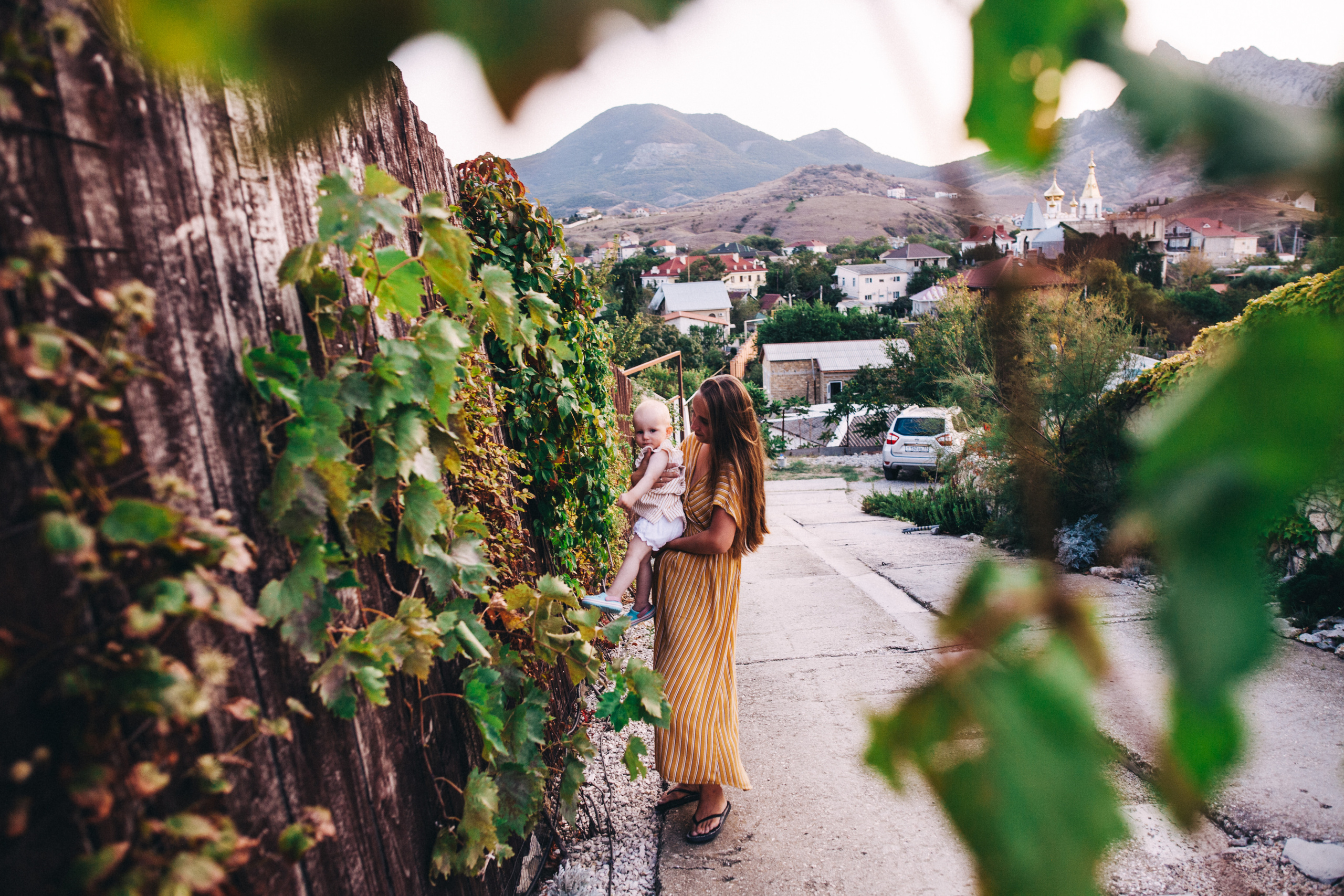 Маша и Соня. Отпуск в Крыму. Семейный фотограф, фотограф родов, репортажей фотограф в Санкт-Петербу