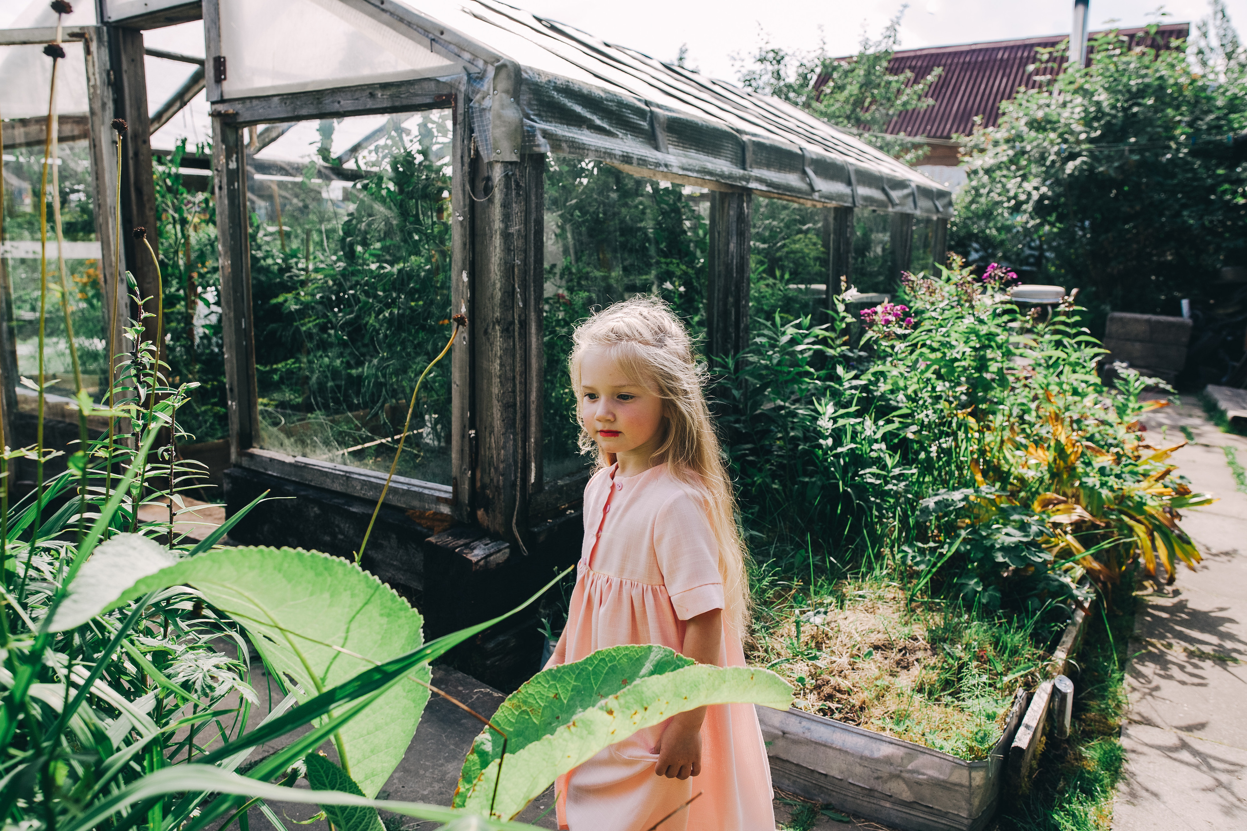 Ульяше 5 лет. Дачный деньрожденский день. Семейный фотограф, фотограф родов, репортажей фотограф в Санкт-Петербу