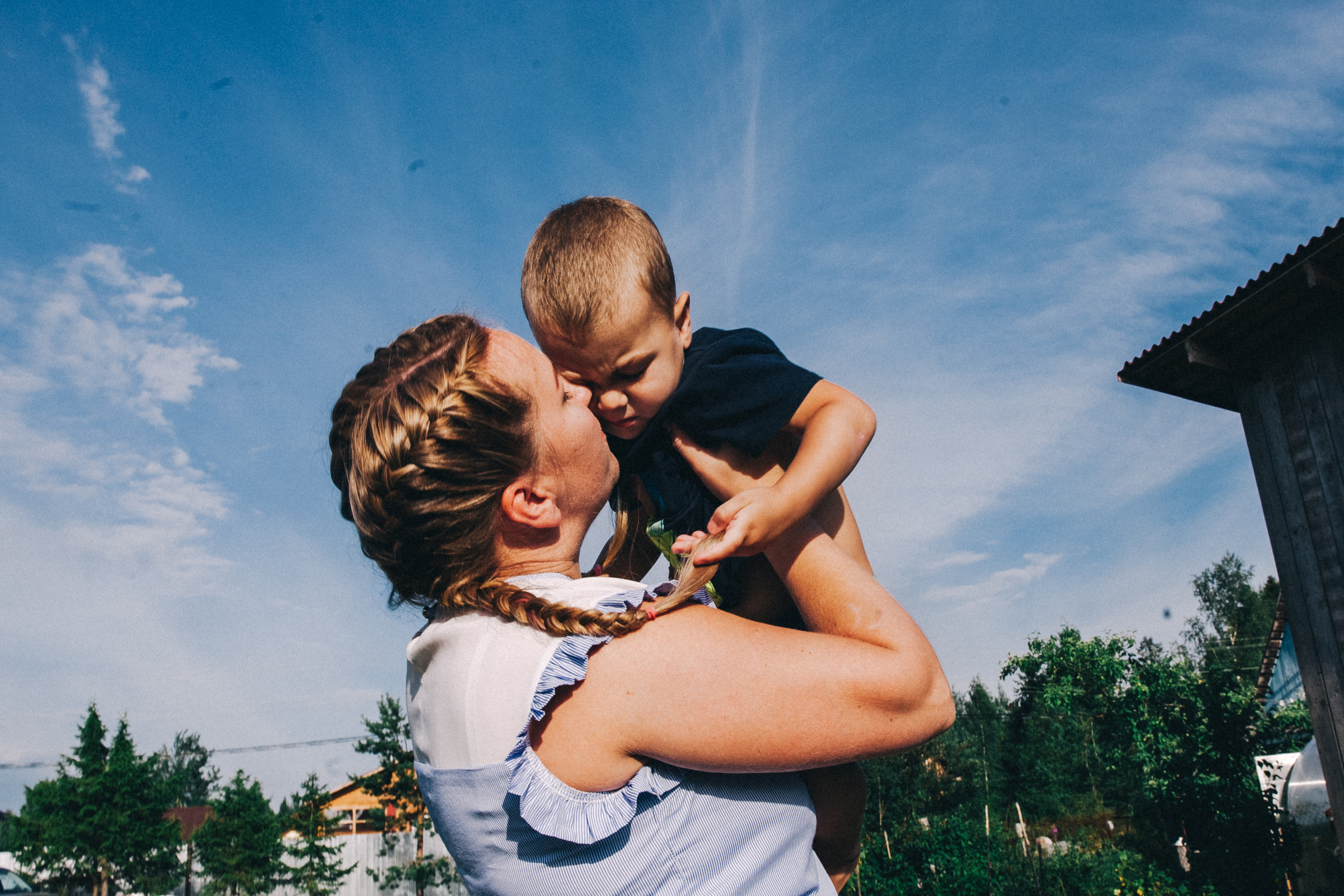 Ульяше 5 лет. Дачный деньрожденский день. Семейный фотограф, фотограф родов, репортажей фотограф в Санкт-Петербу